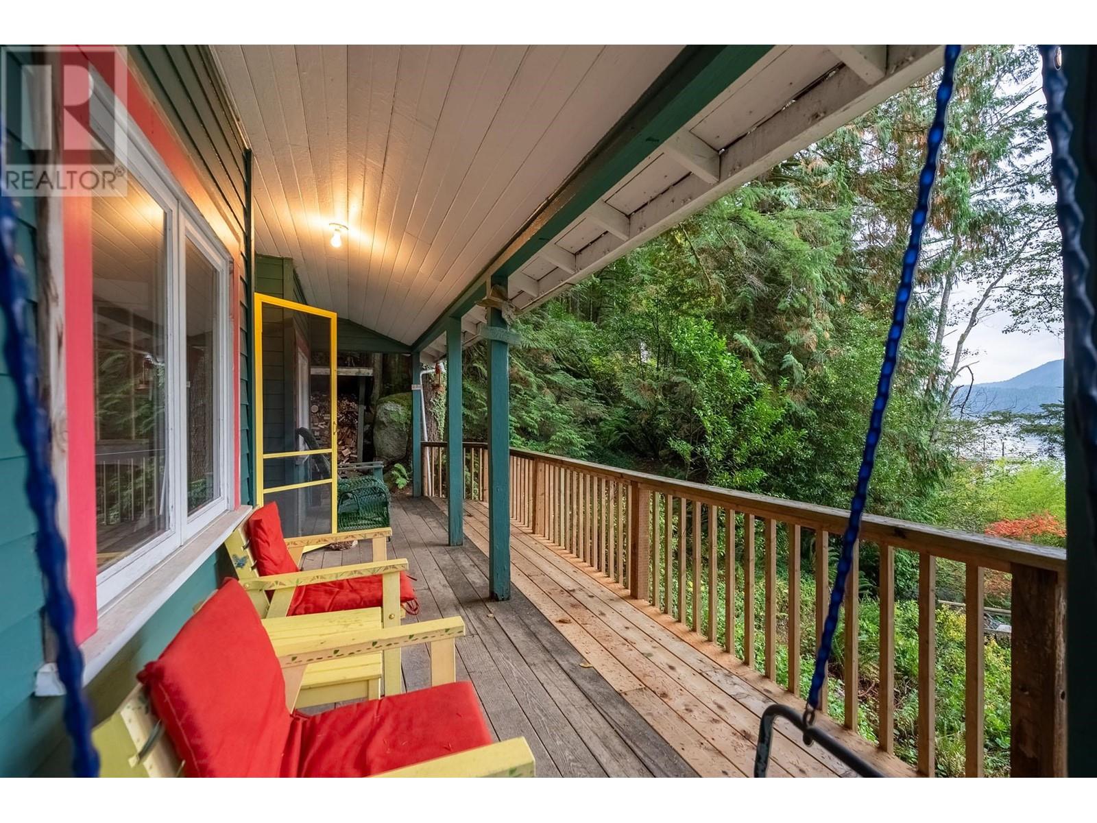 12 Buntzen Bay, North Vancouver, British Columbia  V0V 0V0 - Photo 23 - R2822425