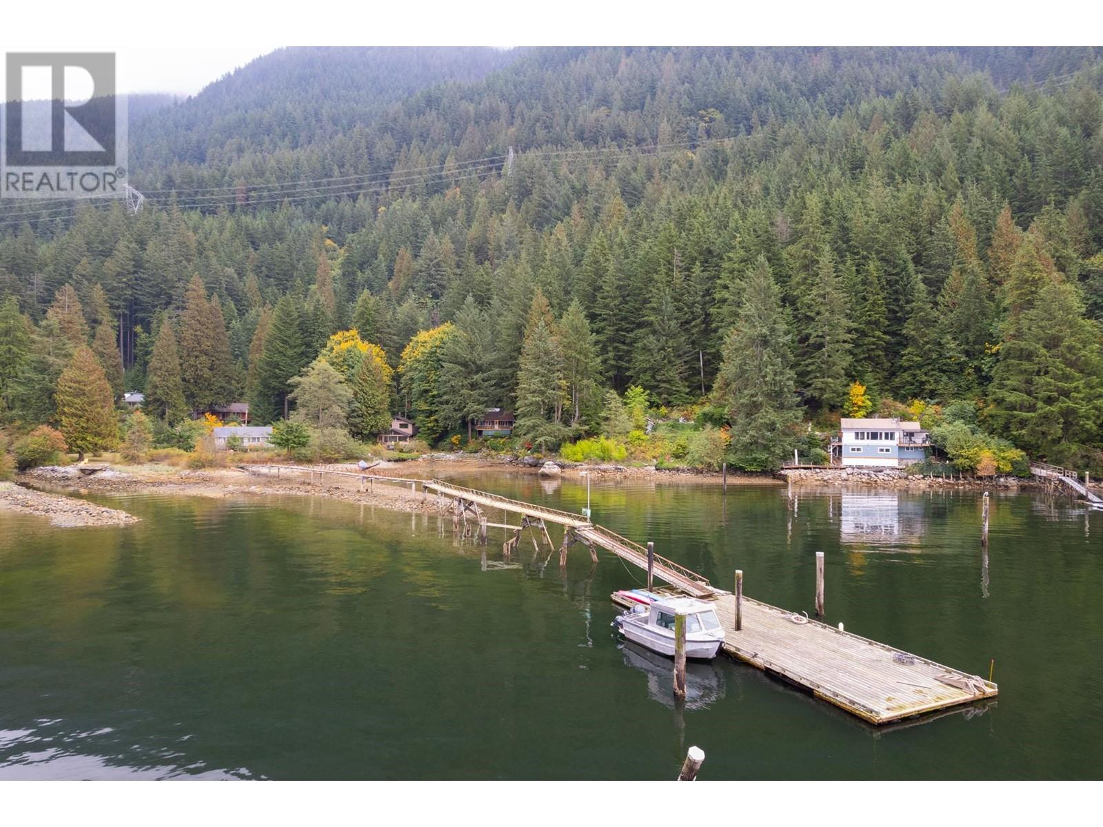 12 Buntzen Bay, North Vancouver, British Columbia  V0V 0V0 - Photo 26 - R2822425