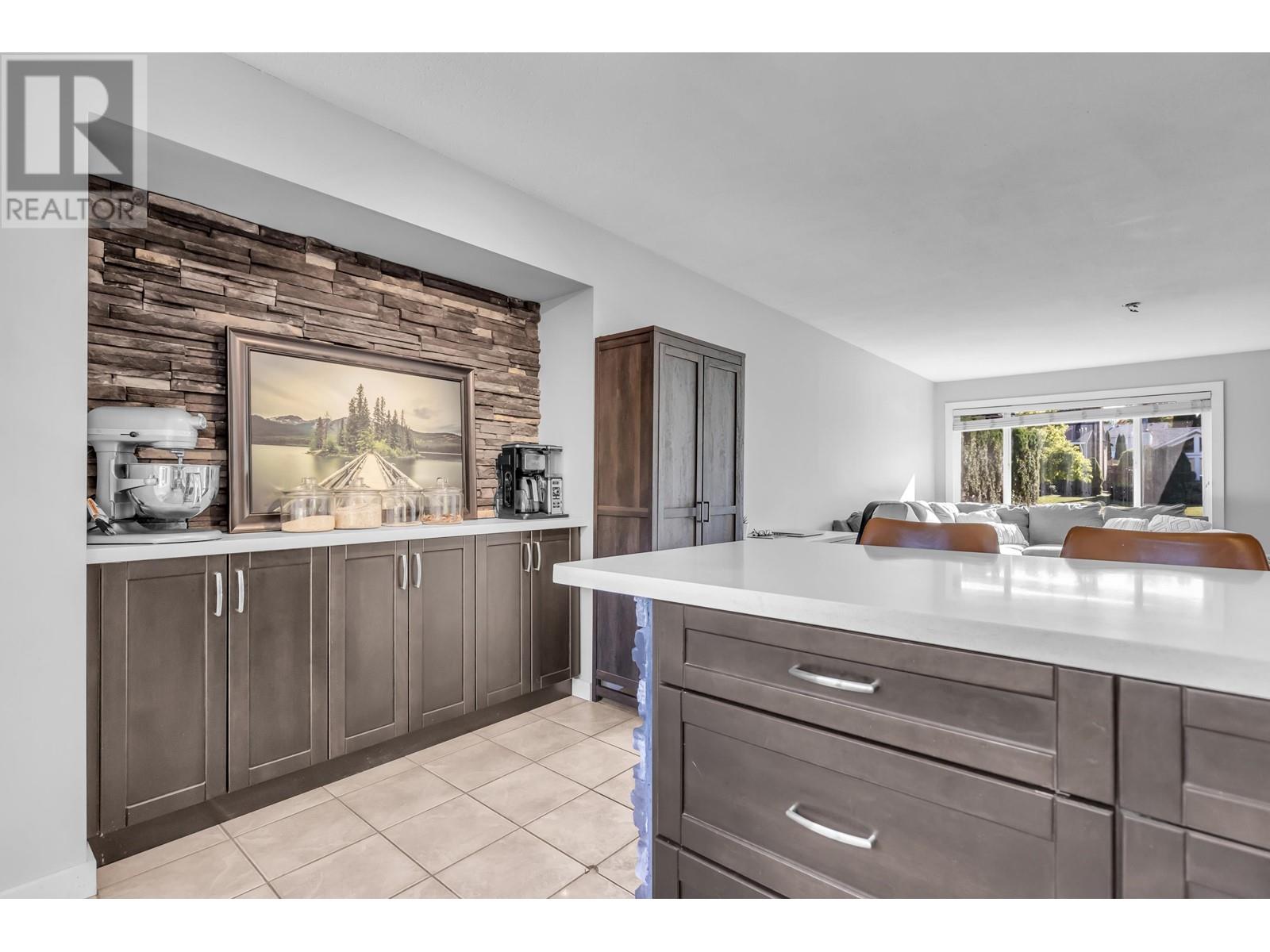 22599 125a Avenue, Maple Ridge, British Columbia  V2X 9Z6 - Photo 7 - R2822274