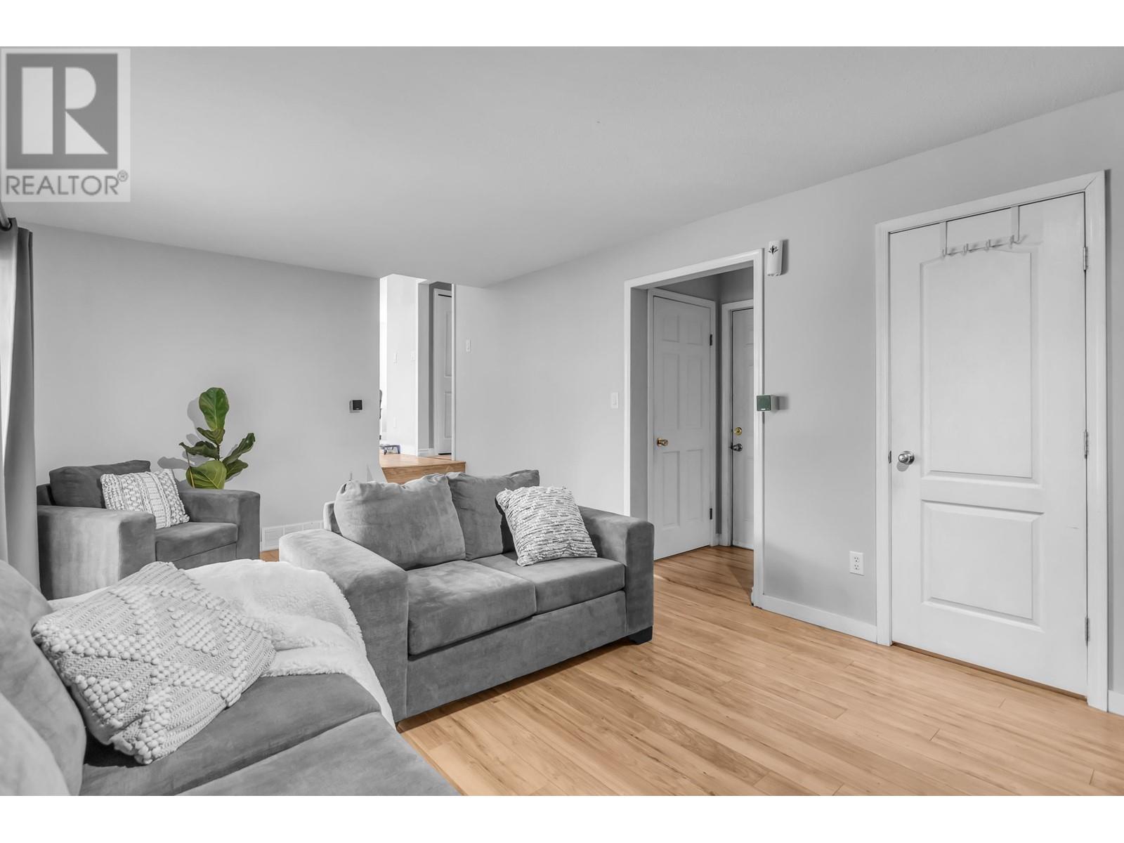 22599 125a Avenue, Maple Ridge, British Columbia  V2X 9Z6 - Photo 13 - R2822274