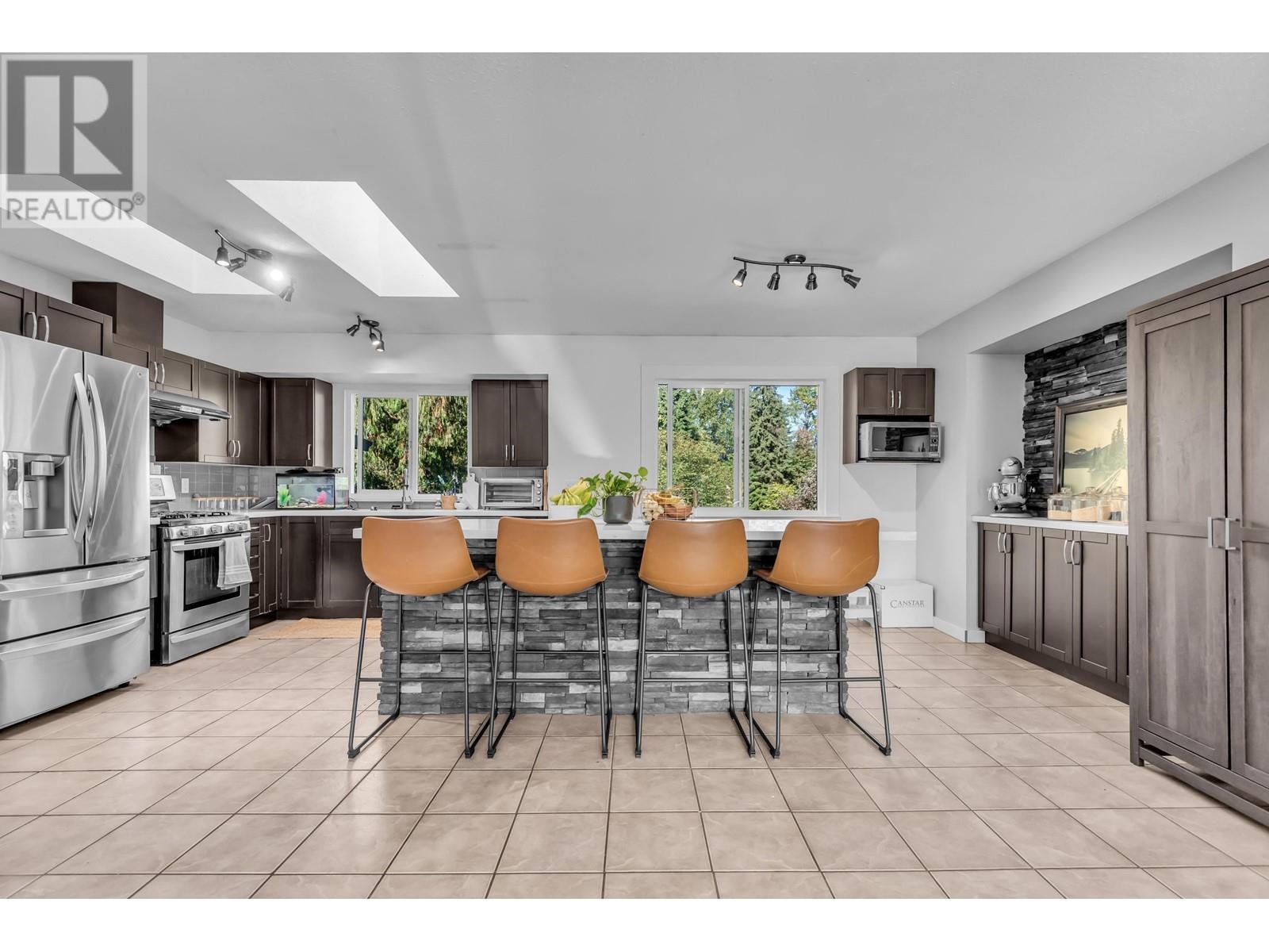 22599 125A AVENUE, maple ridge, British Columbia