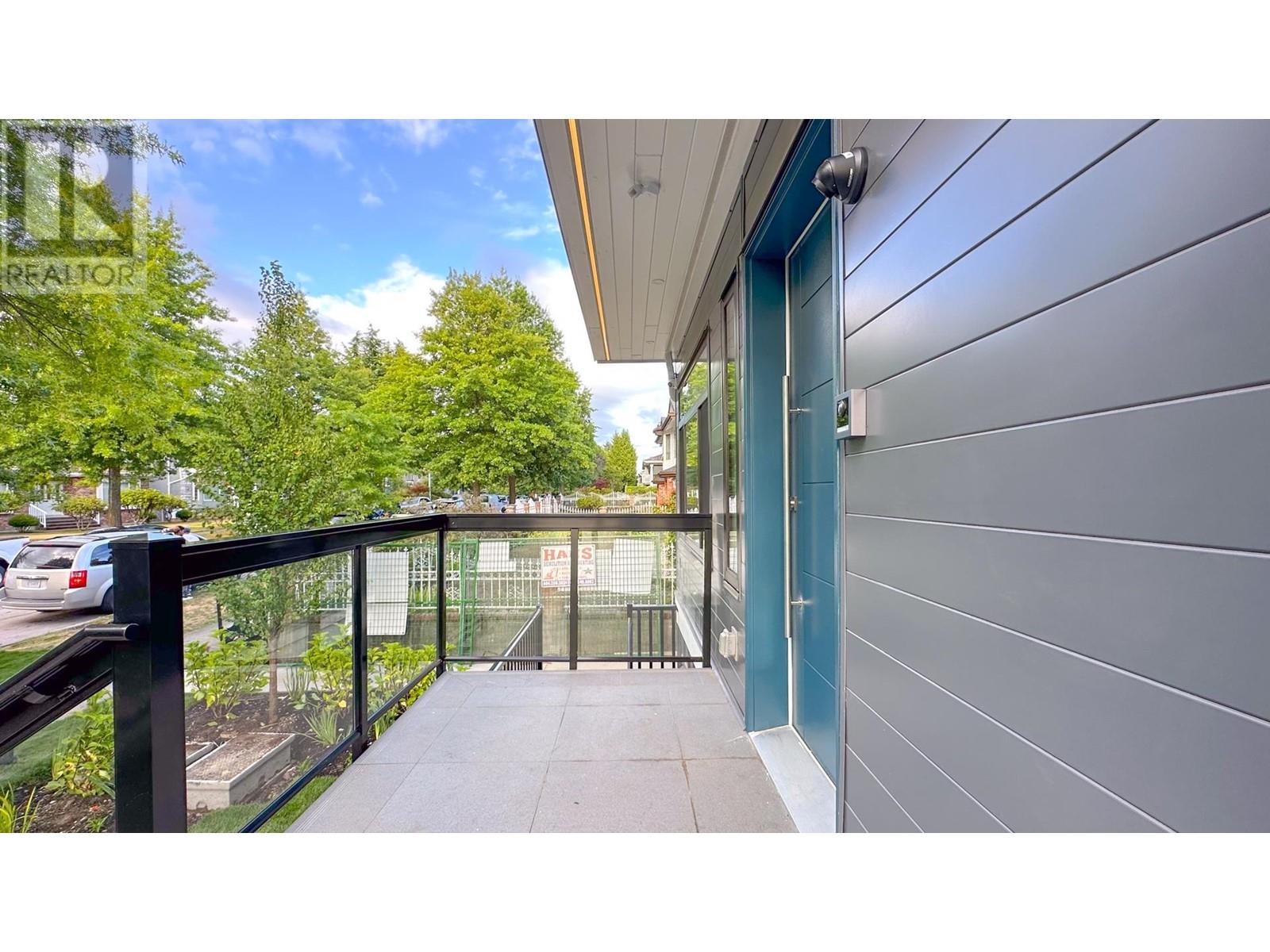2342 E 40th Avenue, Vancouver, British Columbia  V5R 2V7 - Photo 4 - R2822257