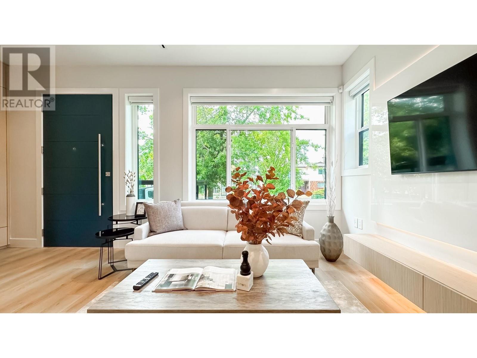 2342 E 40th Avenue, Vancouver, British Columbia  V5R 2V7 - Photo 9 - R2822257