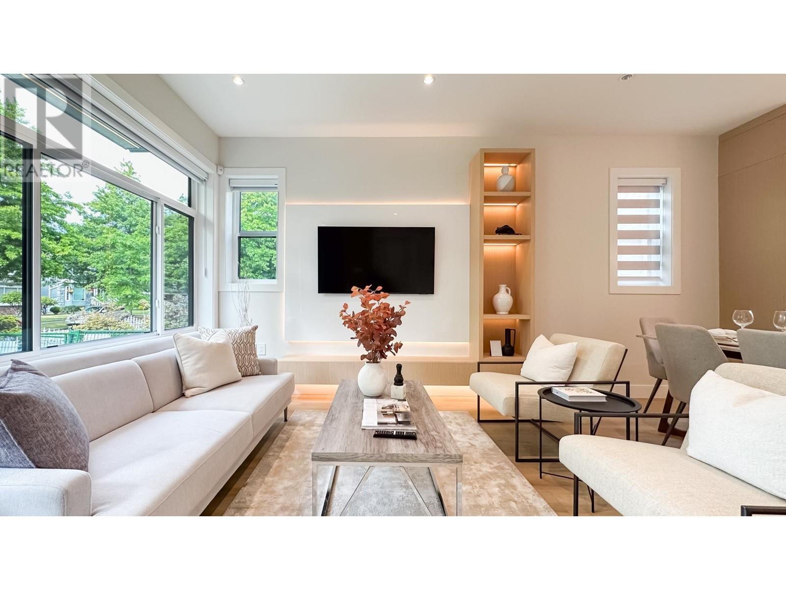 2342 E 40th Avenue, Vancouver, British Columbia  V5R 2V7 - Photo 7 - R2822257