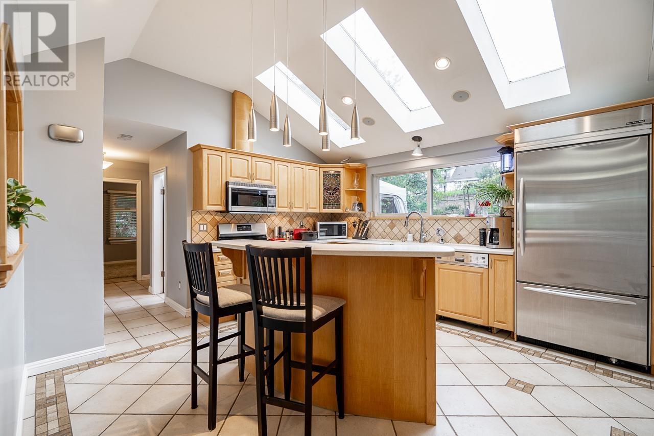 1809 Seventh Avenue, New Westminster, British Columbia  V3M 2L1 - Photo 7 - R2822292