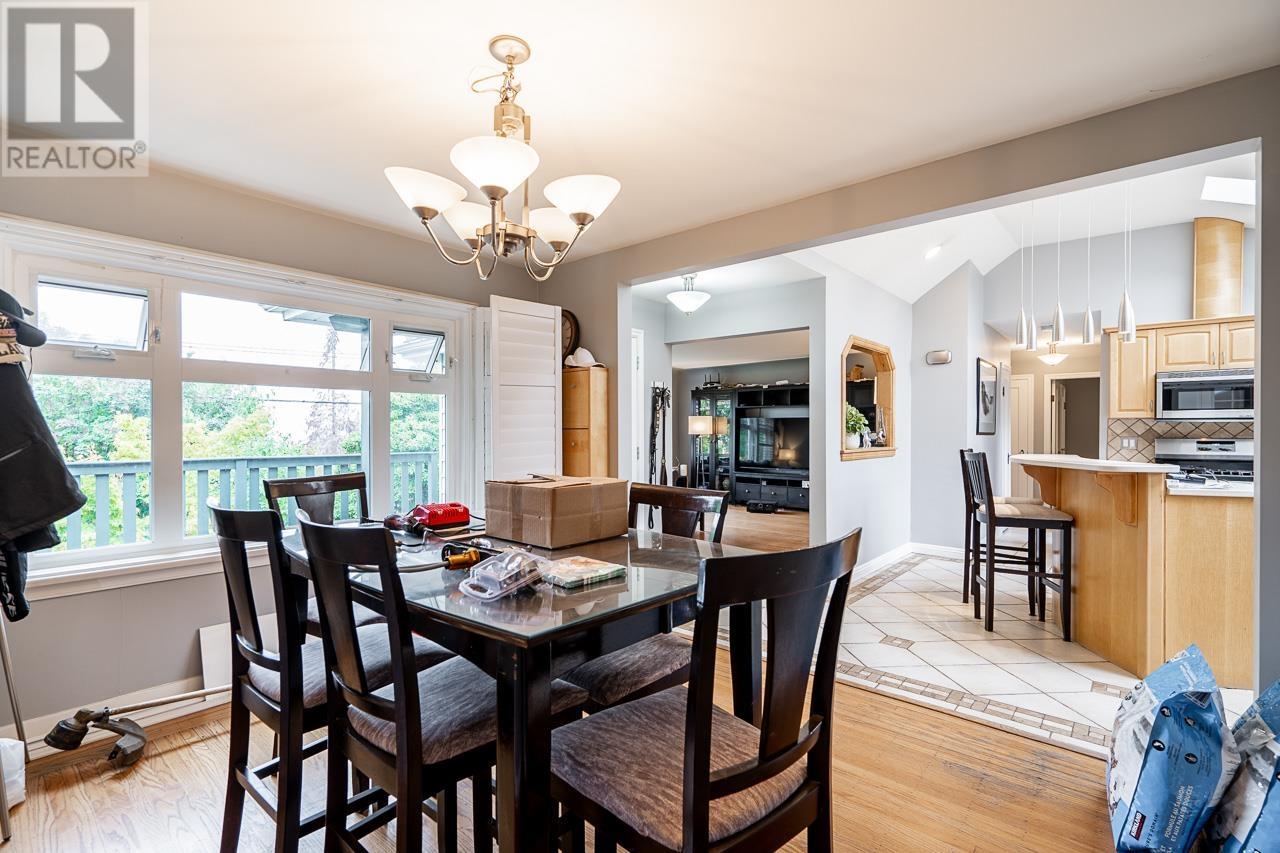 1809 Seventh Avenue, New Westminster, British Columbia  V3M 2L1 - Photo 11 - R2822292