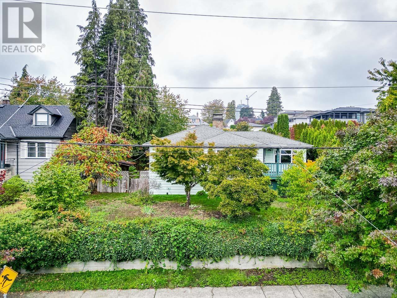 1809 Seventh Avenue, New Westminster, British Columbia  V3M 2L1 - Photo 33 - R2822292