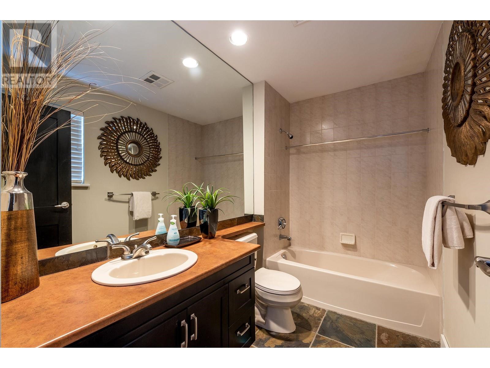 1503 3050 Hillcrest Drive, Whistler, British Columbia  V8E 0T8 - Photo 8 - R2822456