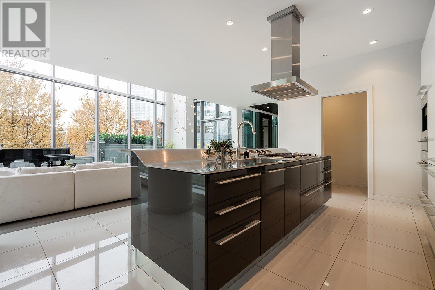 302 277 Thurlow Street, Vancouver, British Columbia  V6C 0C1 - Photo 13 - R2740272