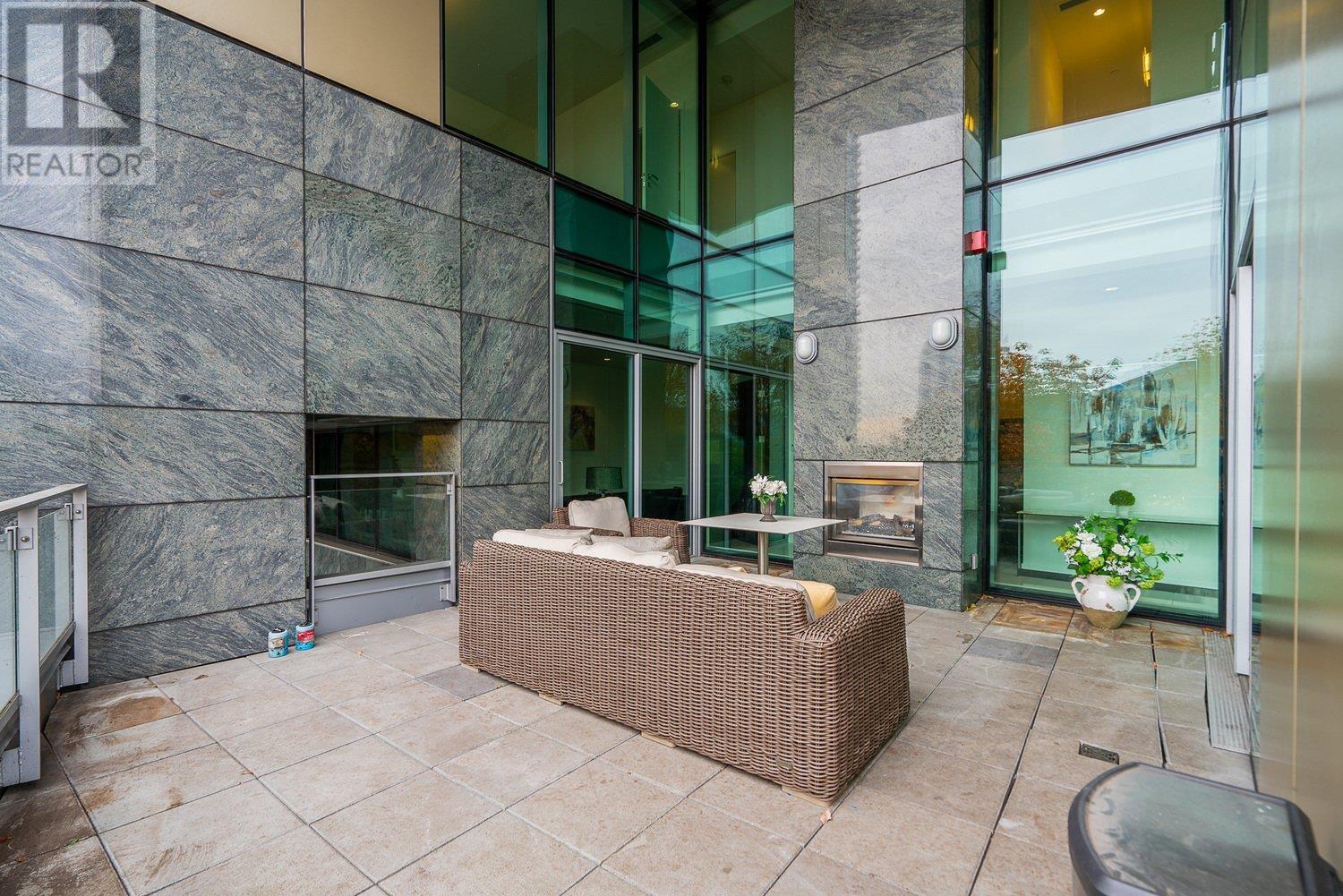 302 277 Thurlow Street, Vancouver, British Columbia  V6C 0C1 - Photo 32 - R2740272