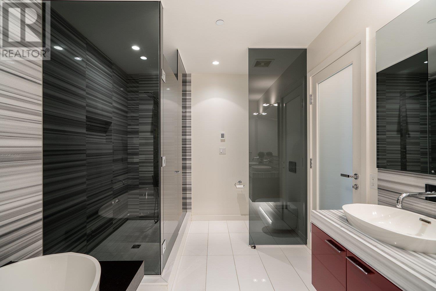 302 277 Thurlow Street, Vancouver, British Columbia  V6C 0C1 - Photo 20 - R2740272