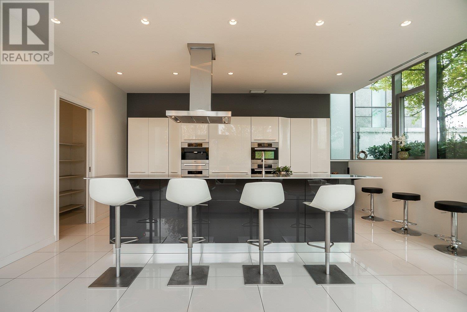 302 277 Thurlow Street, Vancouver, British Columbia  V6C 0C1 - Photo 11 - R2740272