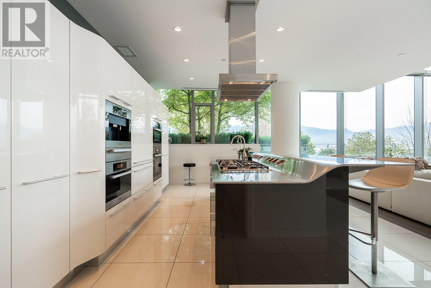 302 277 Thurlow Street, Vancouver, British Columbia  V6C 0C1 - Photo 12 - R2740272