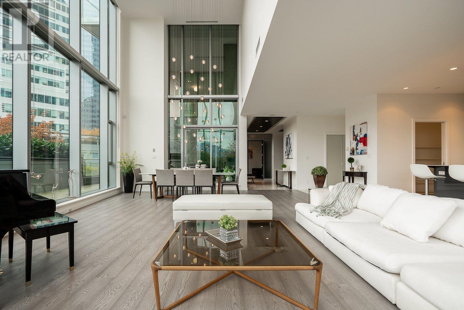 302 277 Thurlow Street, Vancouver, British Columbia  V6C 0C1 - Photo 9 - R2740272