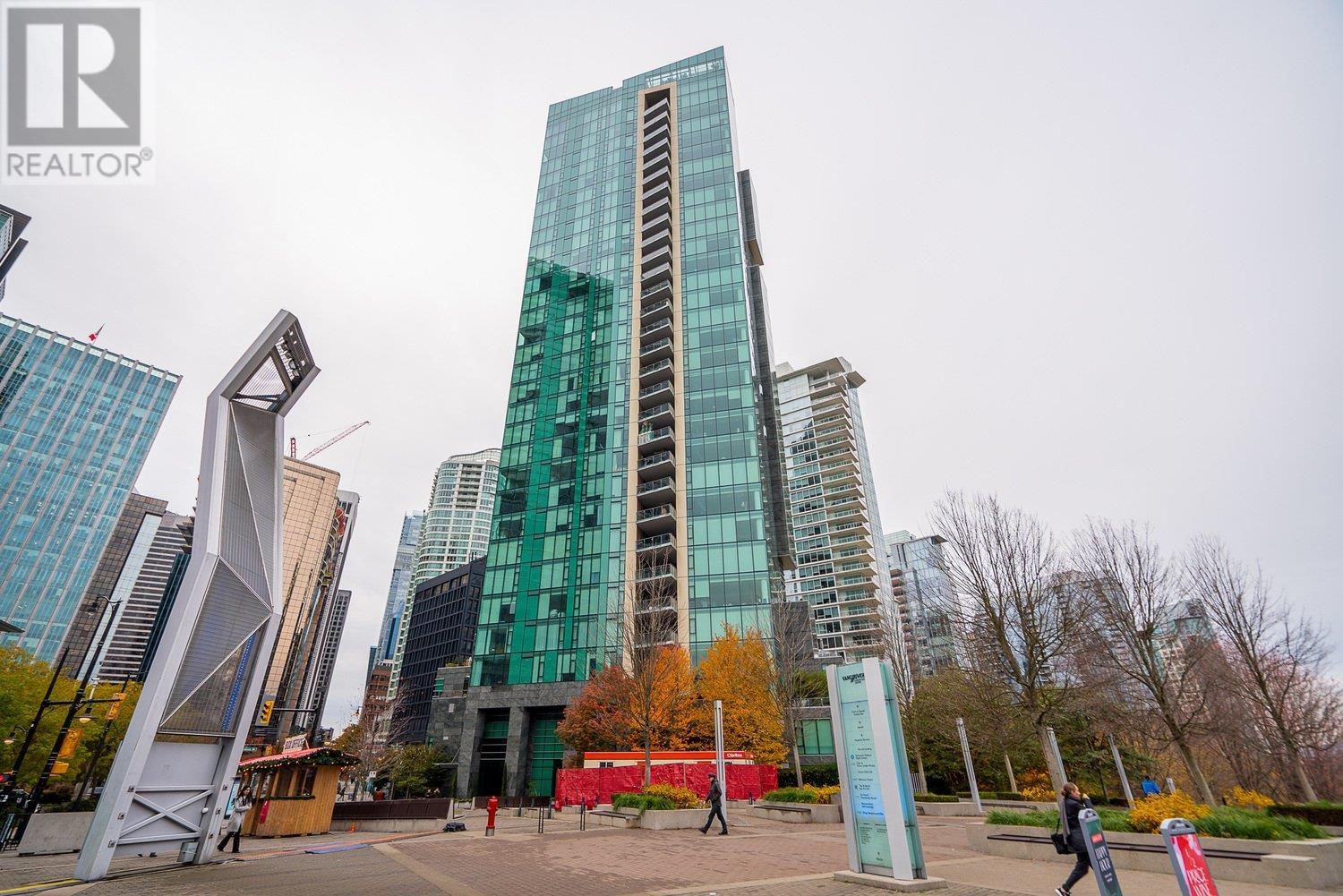302 277 Thurlow Street, Vancouver, British Columbia  V6C 0C1 - Photo 2 - R2740272