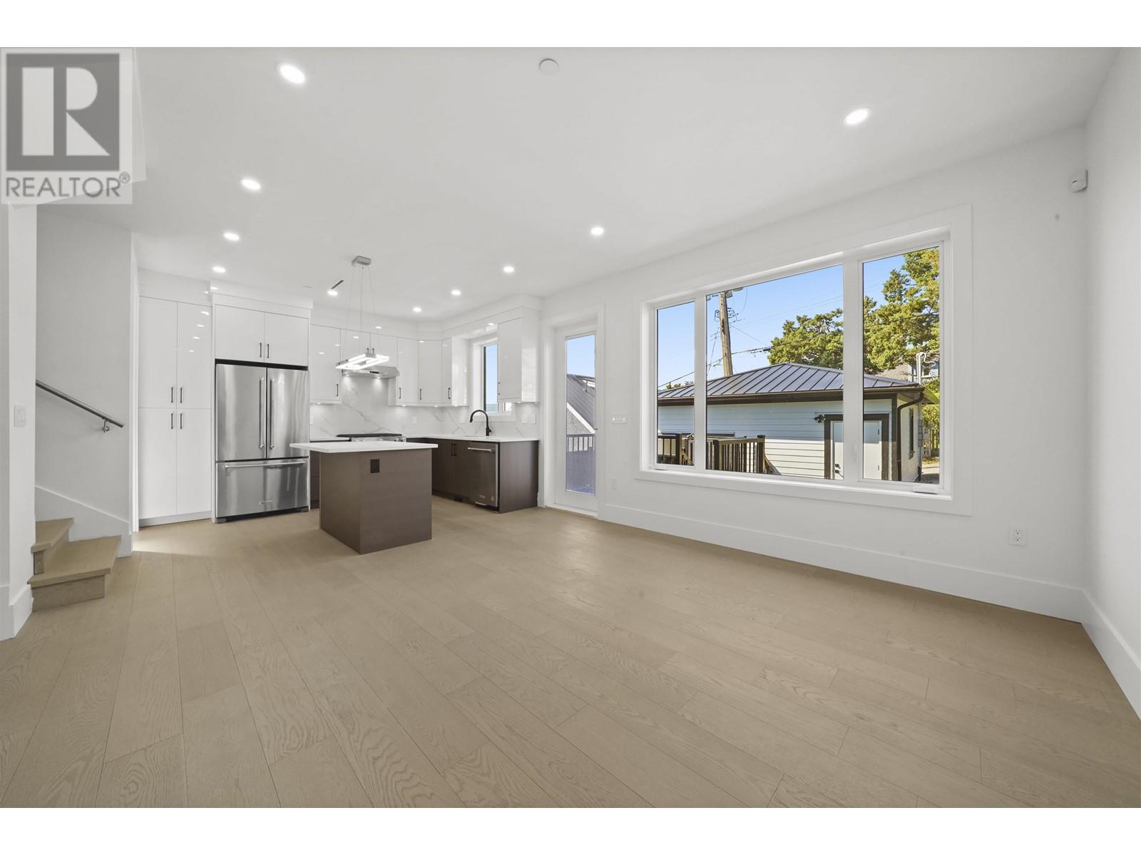 3621 Franklin Street, Vancouver, British Columbia  V5K 1Y7 - Photo 5 - R2821282