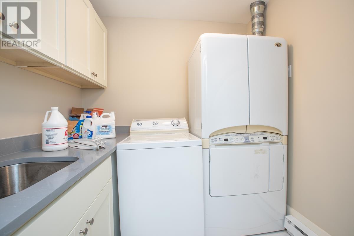 6220 Summit Avenue, West Vancouver, British Columbia  V7W 1Y2 - Photo 36 - R2822135