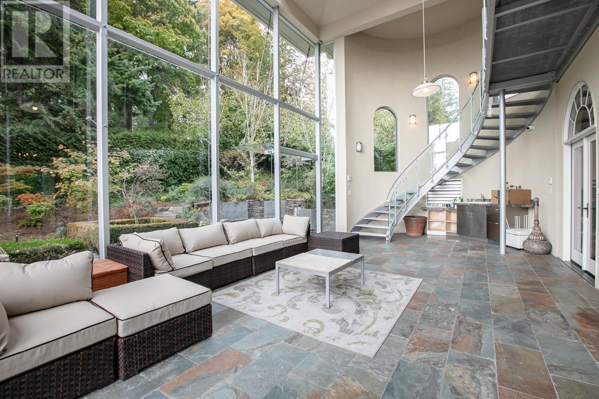 6220 Summit Avenue, West Vancouver, British Columbia  V7W 1Y2 - Photo 29 - R2822135