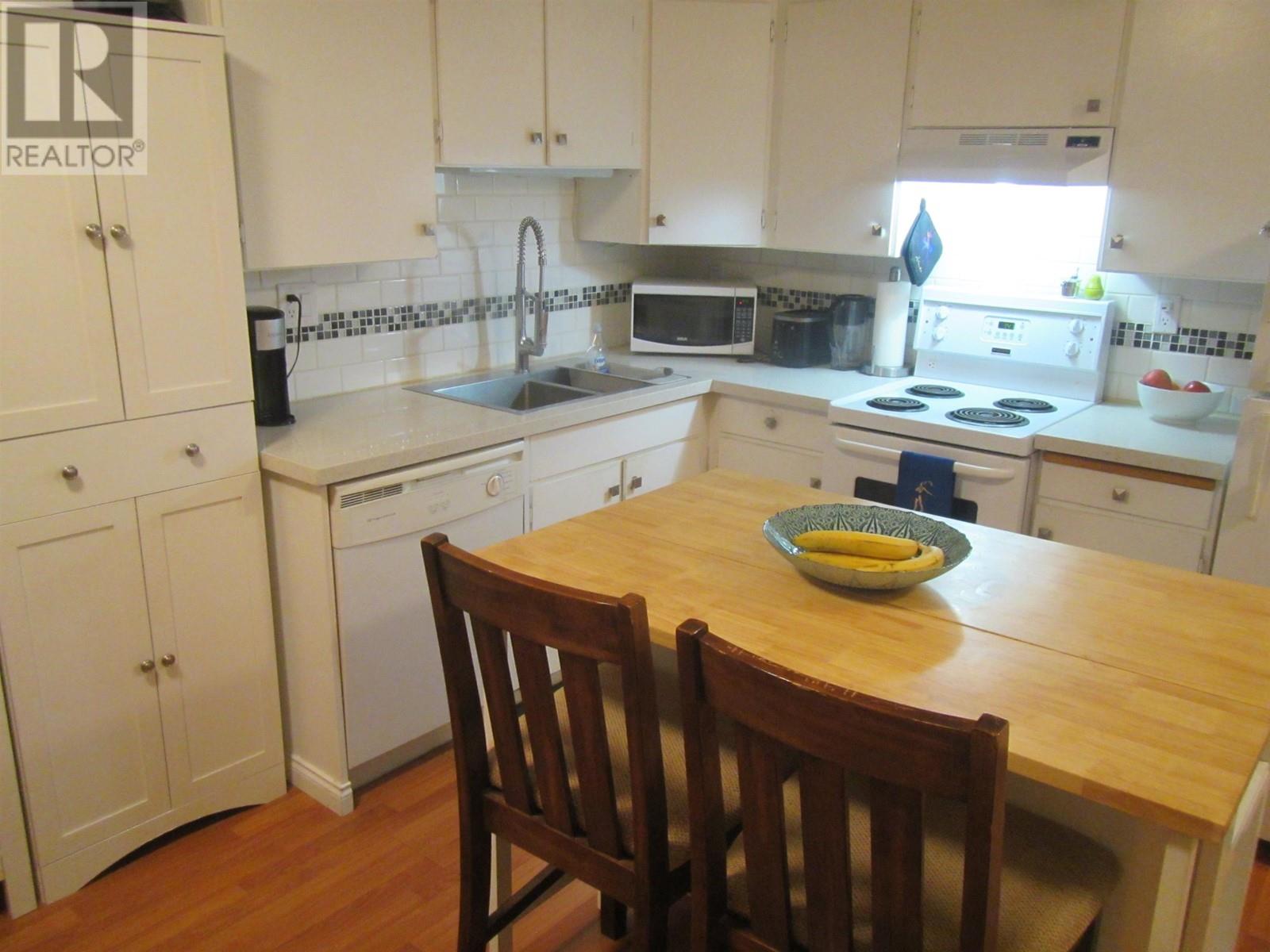110 1122 King Albert Avenue, Coquitlam, British Columbia  V3J 1X7 - Photo 8 - R2821111