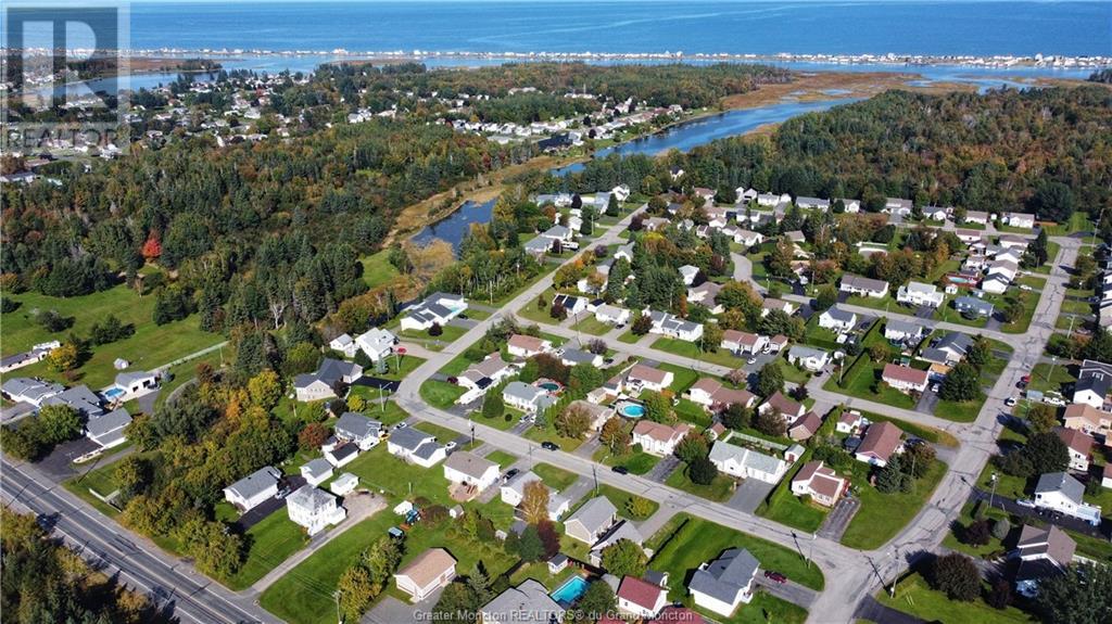 1026 De La Mer, Beresford, New Brunswick  E8K 1H6 - Photo 12 - M155596