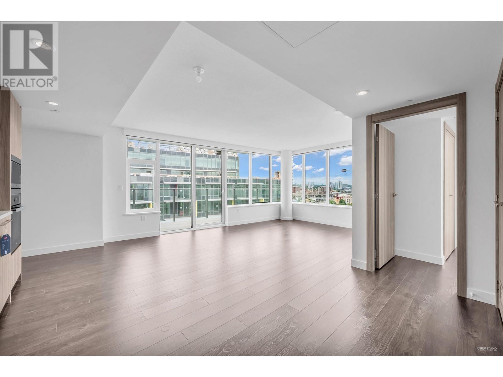 1385 8608 Hazelbridge Way, Richmond, British Columbia  V6X 0W2 - Photo 3 - R2822474