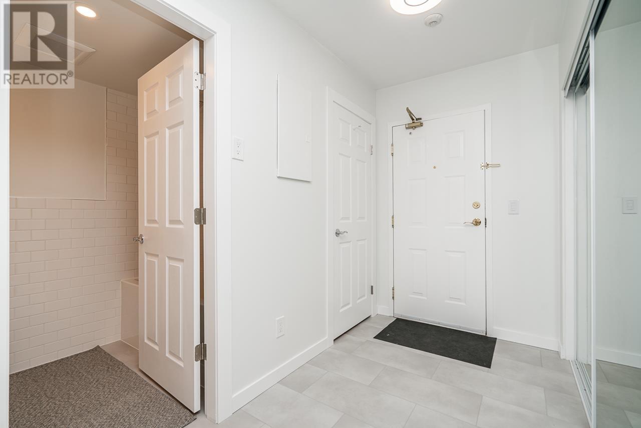 208 4160 Albert Street, Burnaby, British Columbia  V5C 6K2 - Photo 18 - R2822514