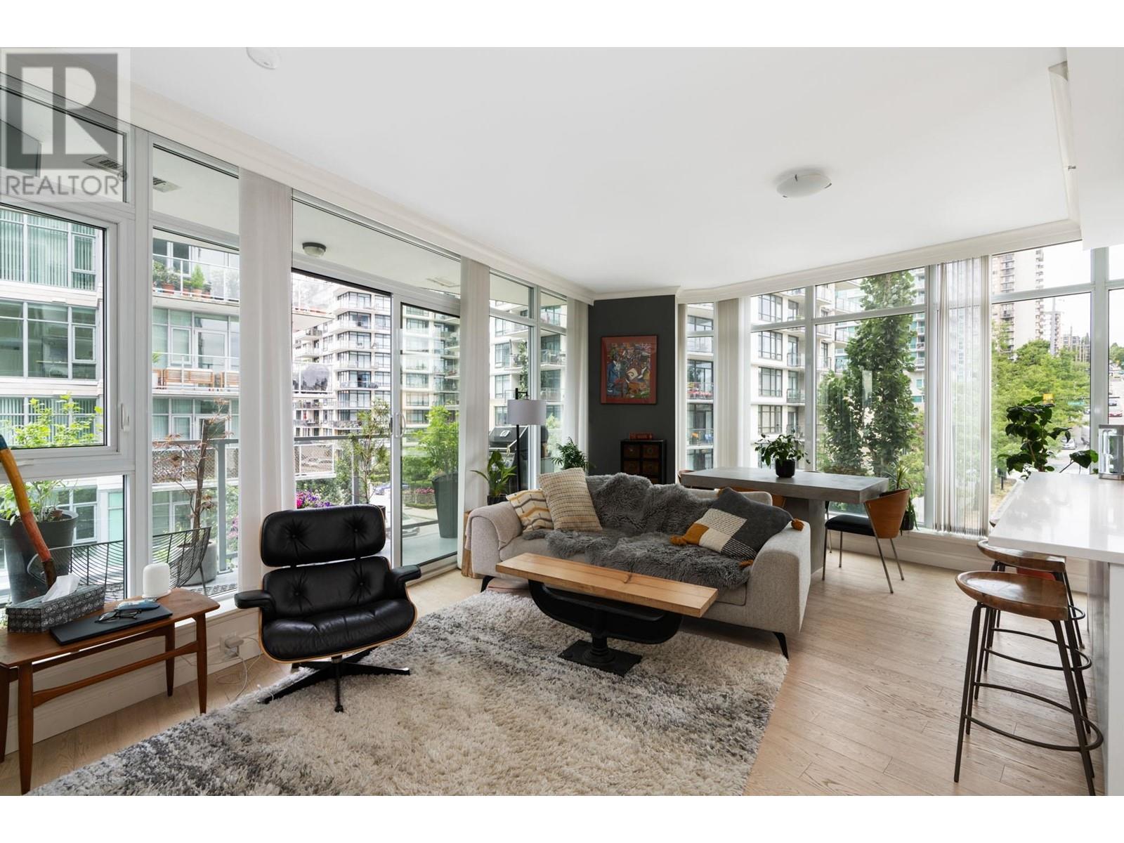 309 199 Victory Ship Way, North Vancouver, British Columbia  V7L 0E2 - Photo 10 - R2822521
