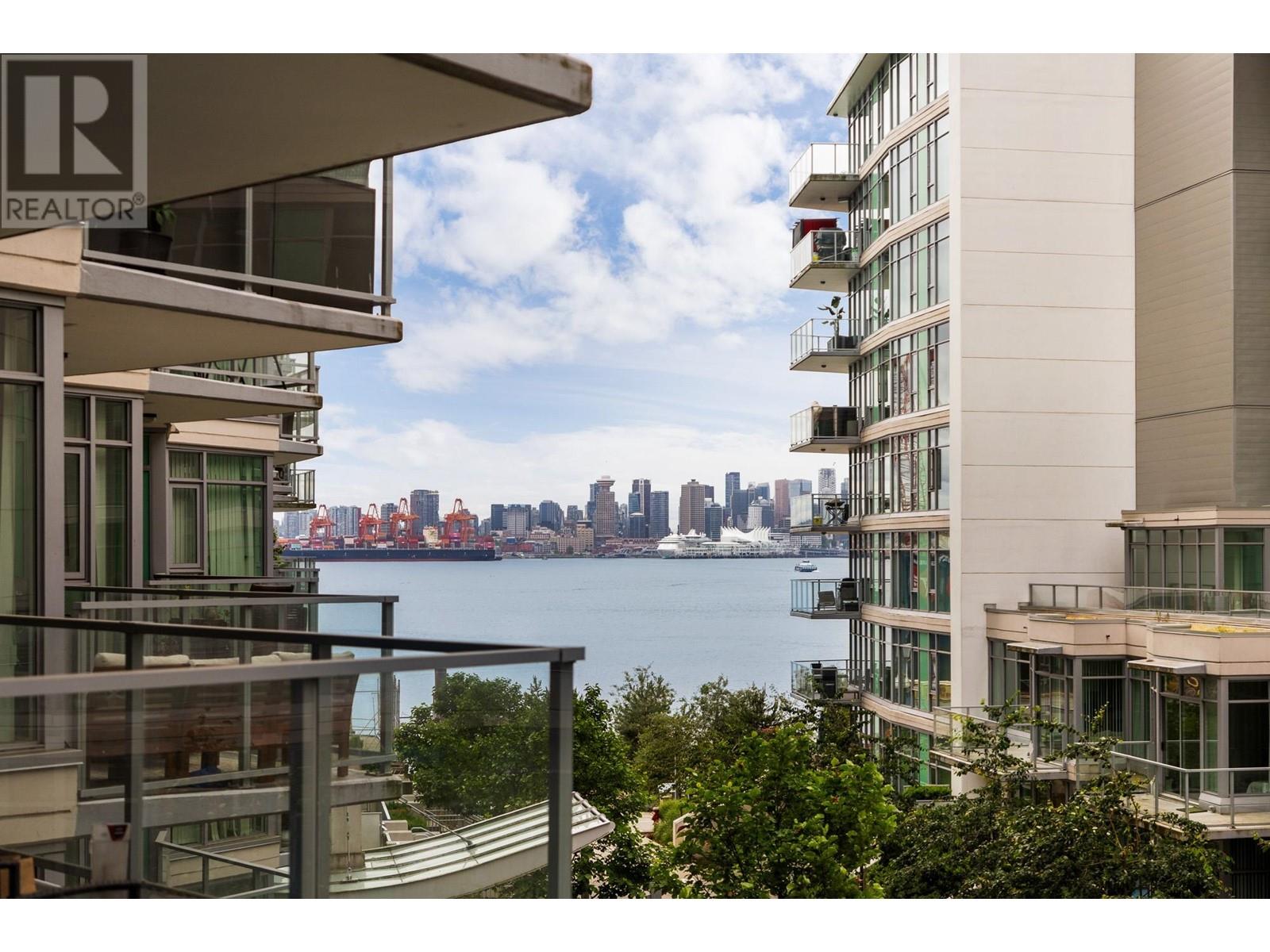 309 199 Victory Ship Way, North Vancouver, British Columbia  V7L 0E2 - Photo 33 - R2822521