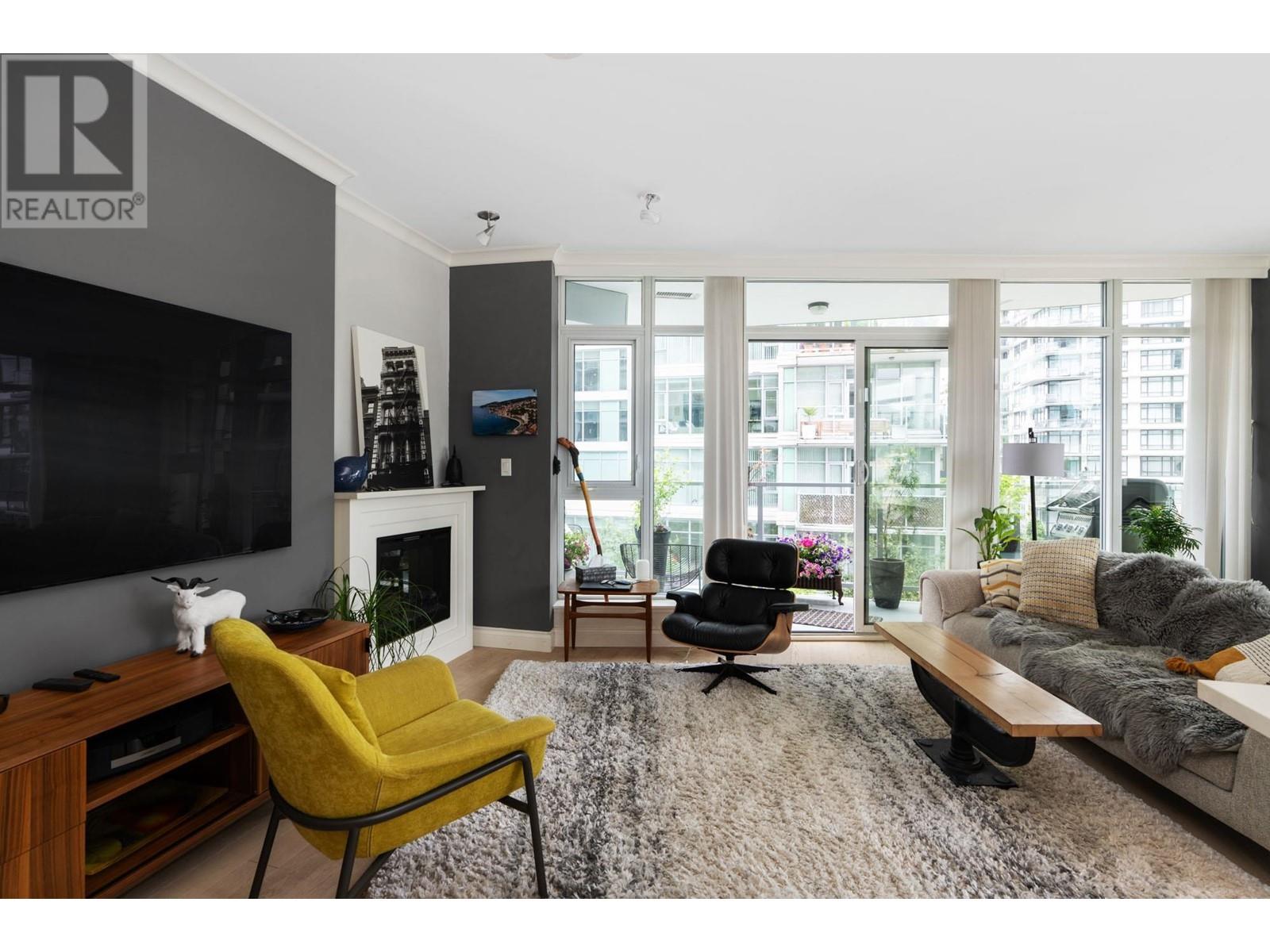 309 199 Victory Ship Way, North Vancouver, British Columbia  V7L 0E2 - Photo 6 - R2822521