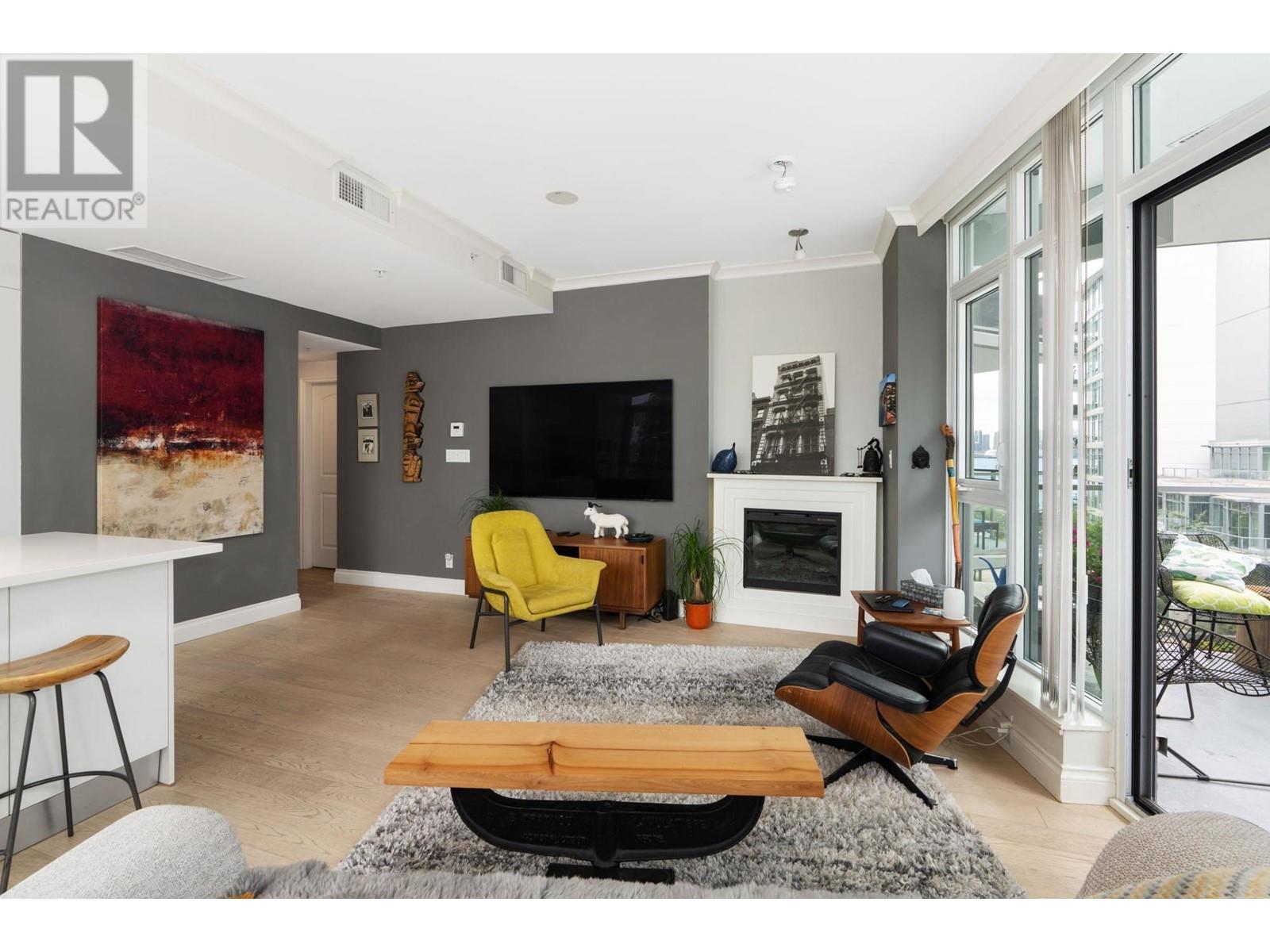 309 199 Victory Ship Way, North Vancouver, British Columbia  V7L 0E2 - Photo 7 - R2822521