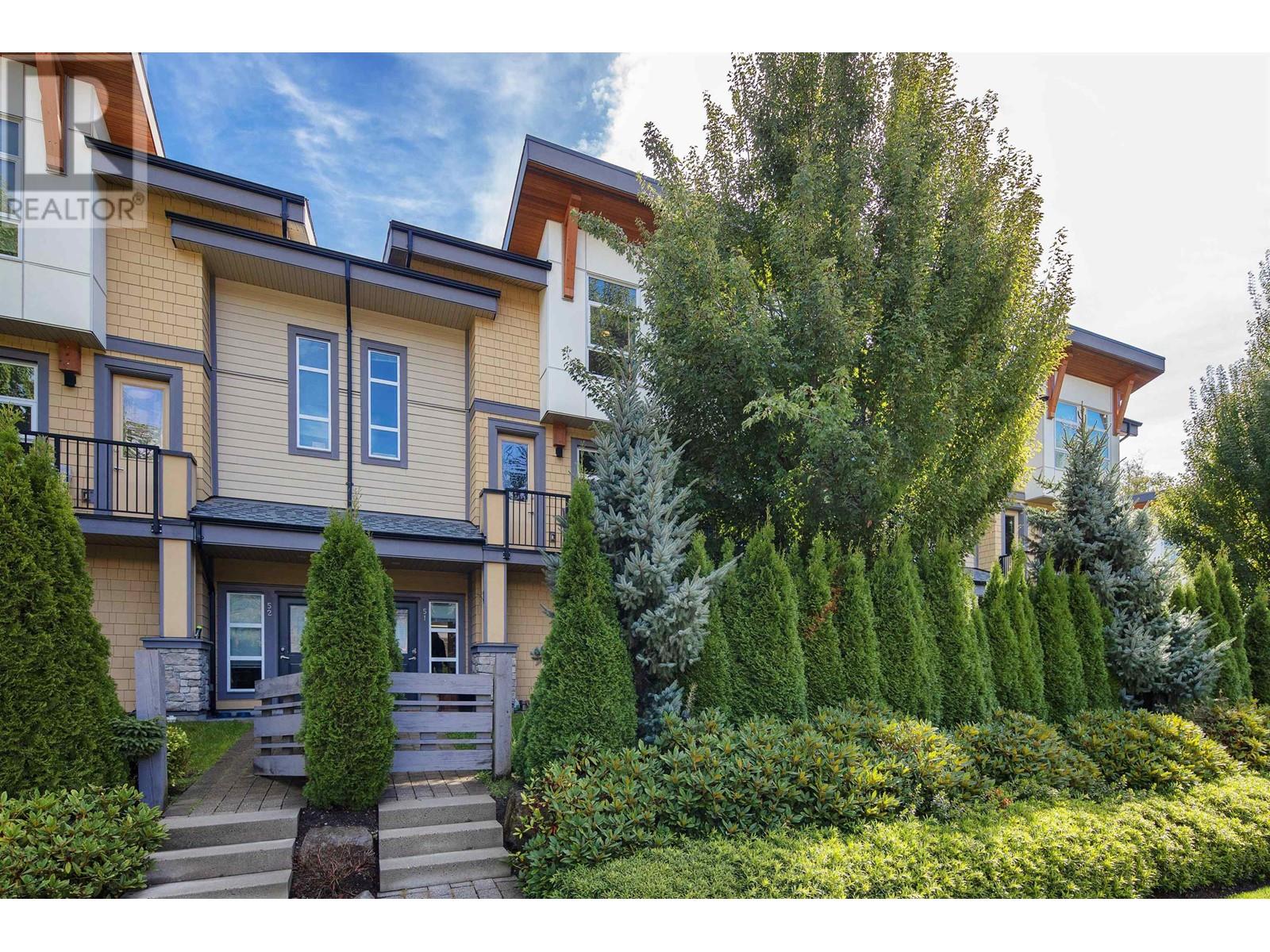 51 39548 Loggers Lane, Squamish, British Columbia  V8B 0V7 - Photo 1 - R2822538