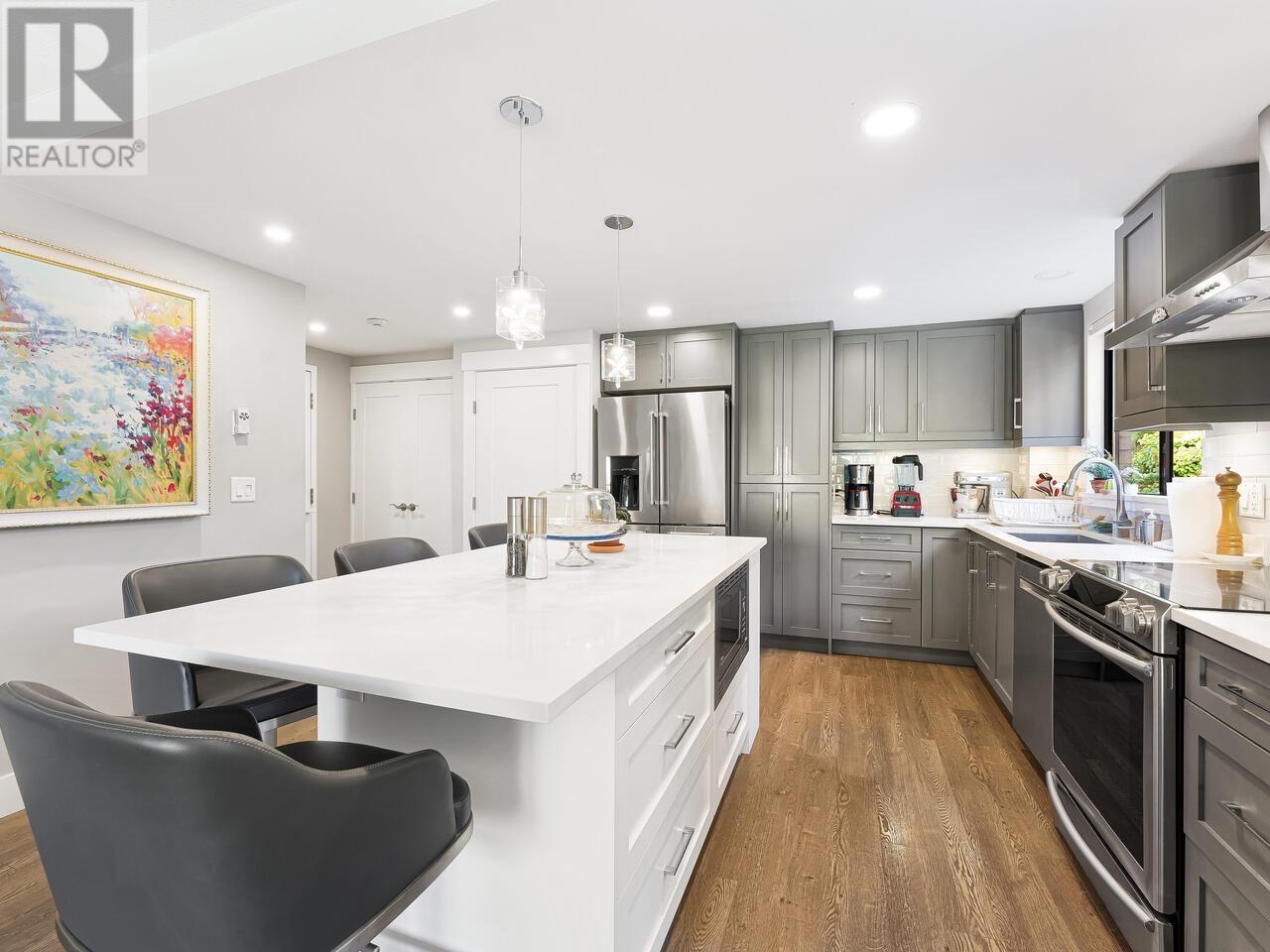 303 6282 KATHLEEN AVENUE, burnaby, British Columbia