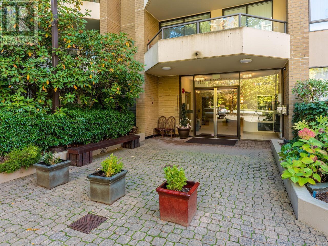 303 6282 Kathleen Avenue, Burnaby, British Columbia  V5H 4J4 - Photo 25 - R2822544