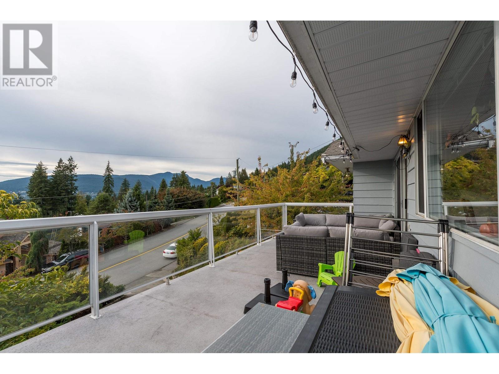358 Ventura Crescent, North Vancouver, British Columbia  V7N 3G6 - Photo 7 - R2822507