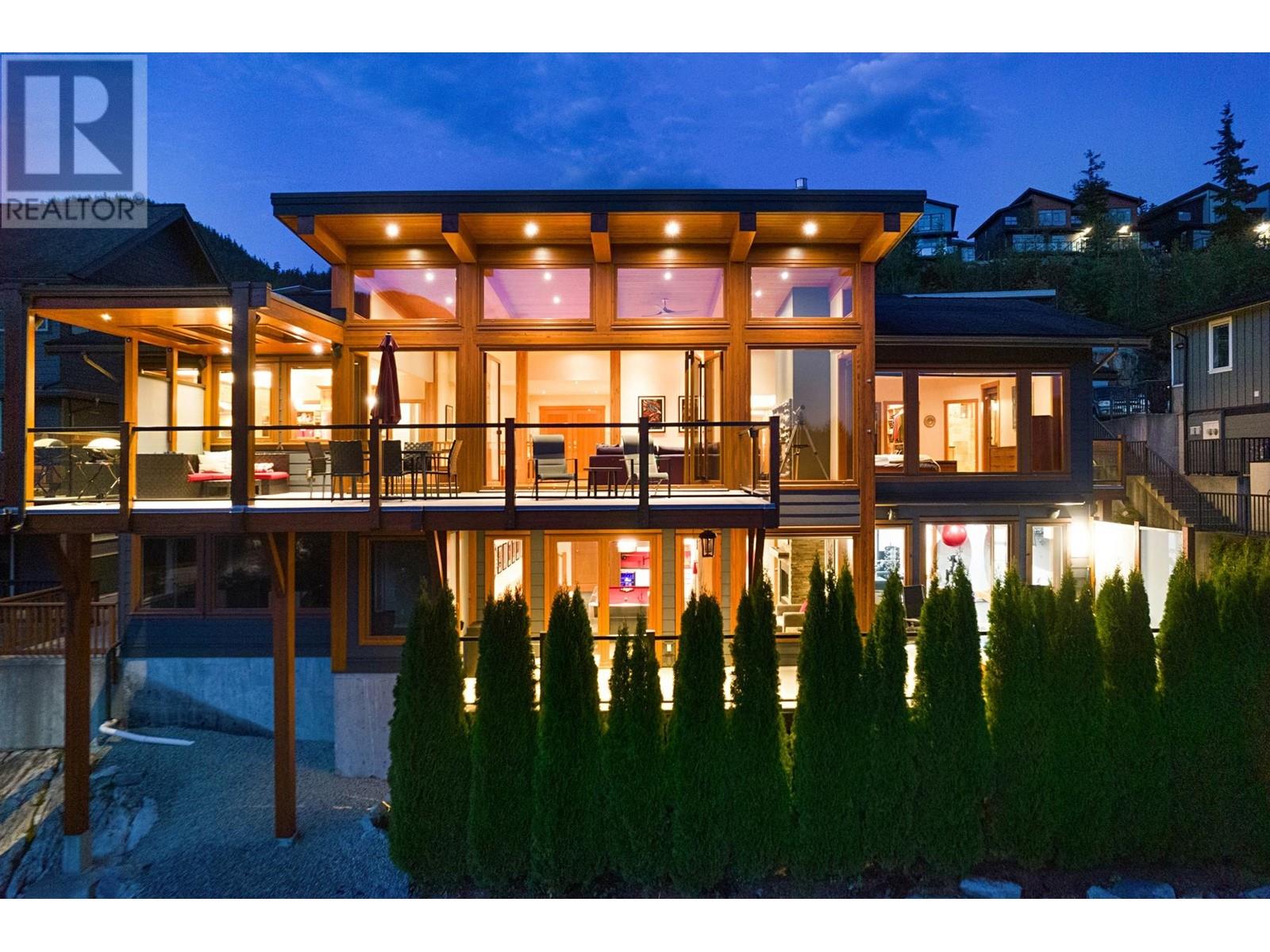41225 Rockridge Place, Squamish, British Columbia  V8B 0S4 - Photo 3 - R2822519