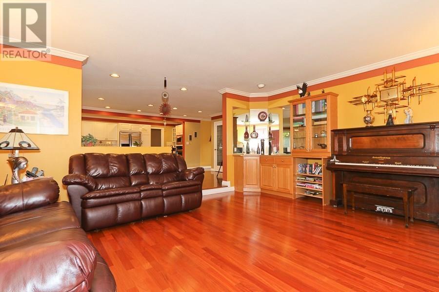 12231 Barnes Drive, Richmond, British Columbia  V6V 1H7 - Photo 9 - R2822552