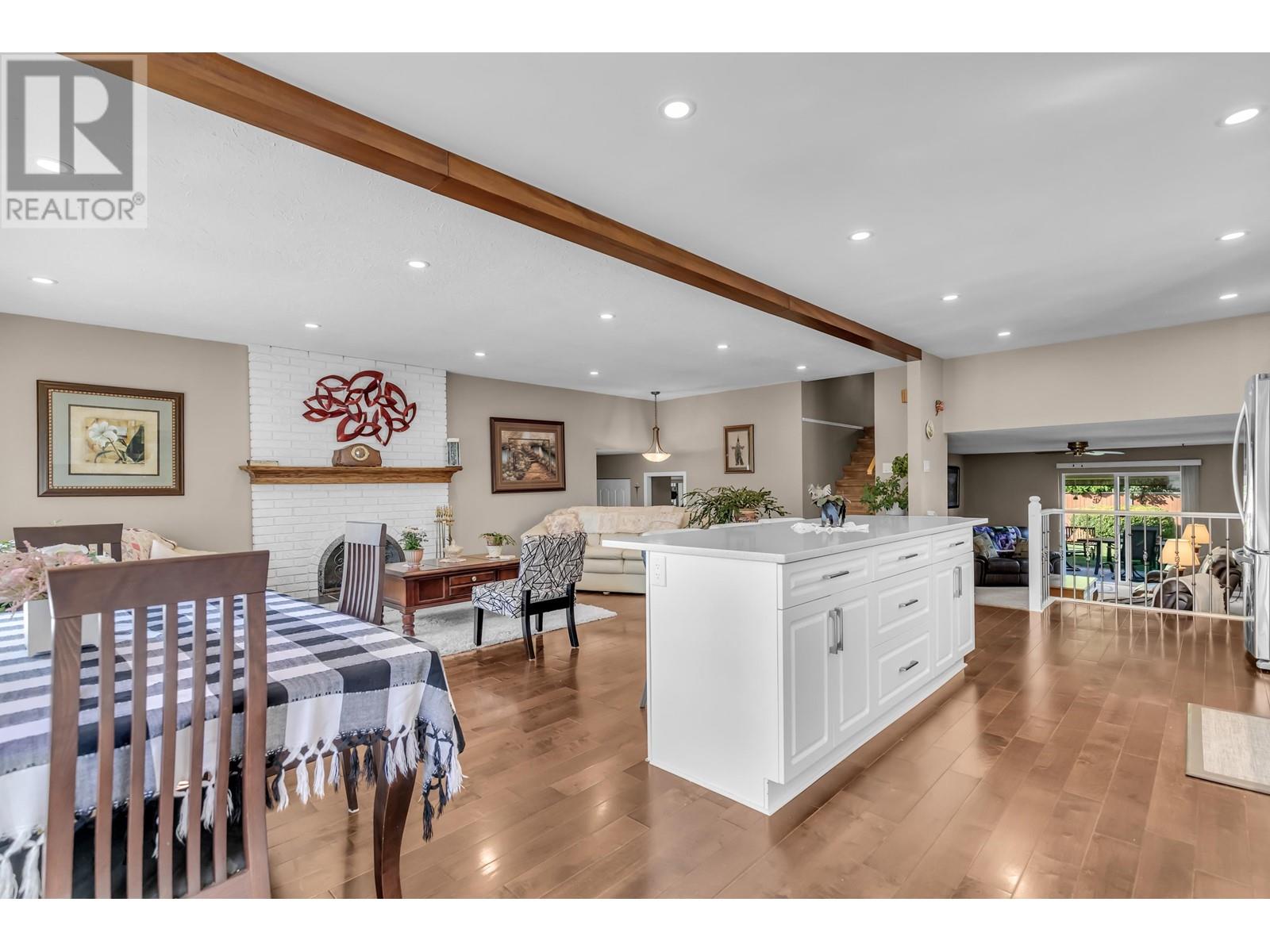 12453 Blanshard Street, Maple Ridge, British Columbia  V4R 2N4 - Photo 11 - R2816684