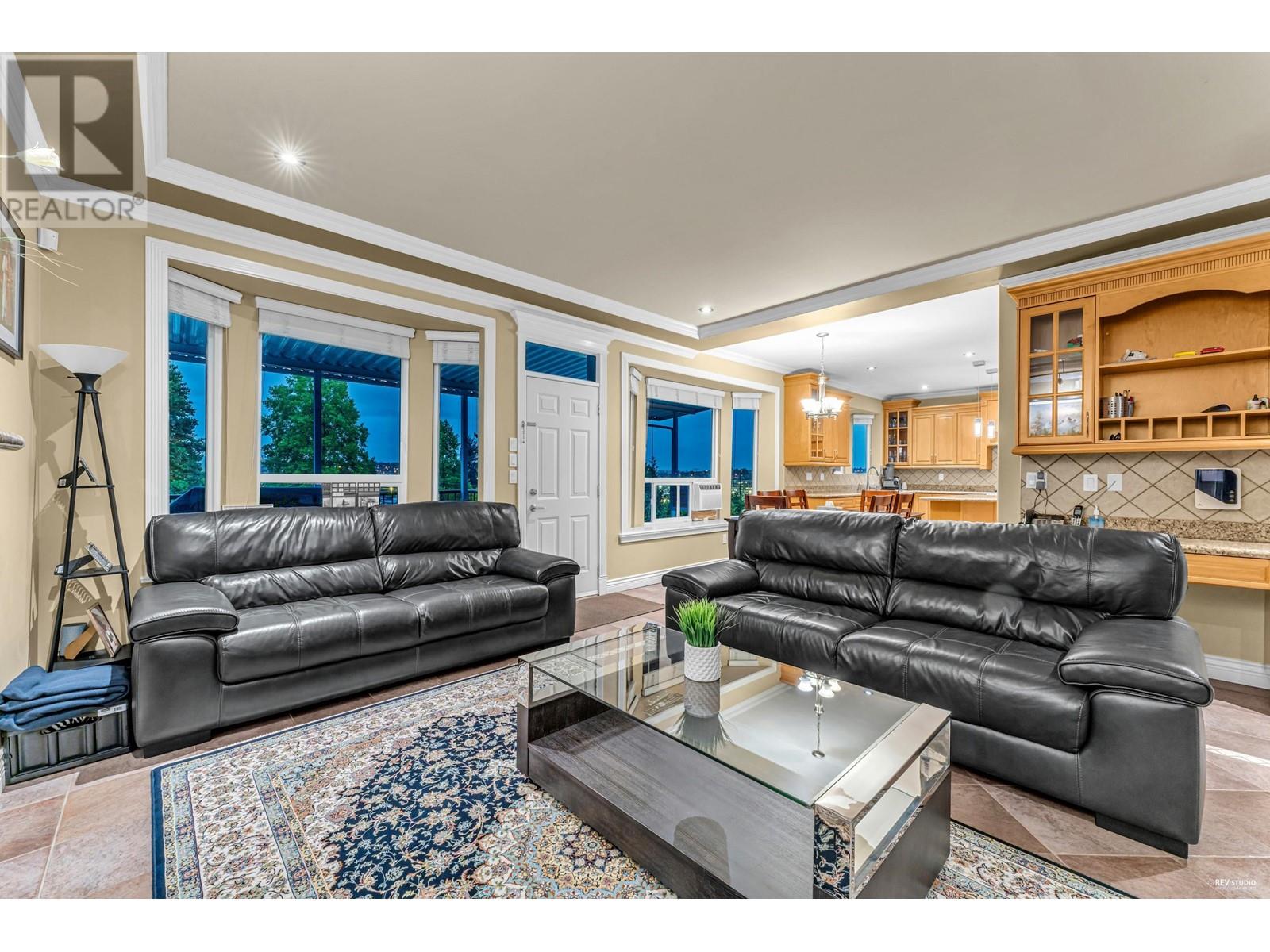3950 Napier Street, Burnaby, British Columbia  V5C 3E9 - Photo 8 - R2821816
