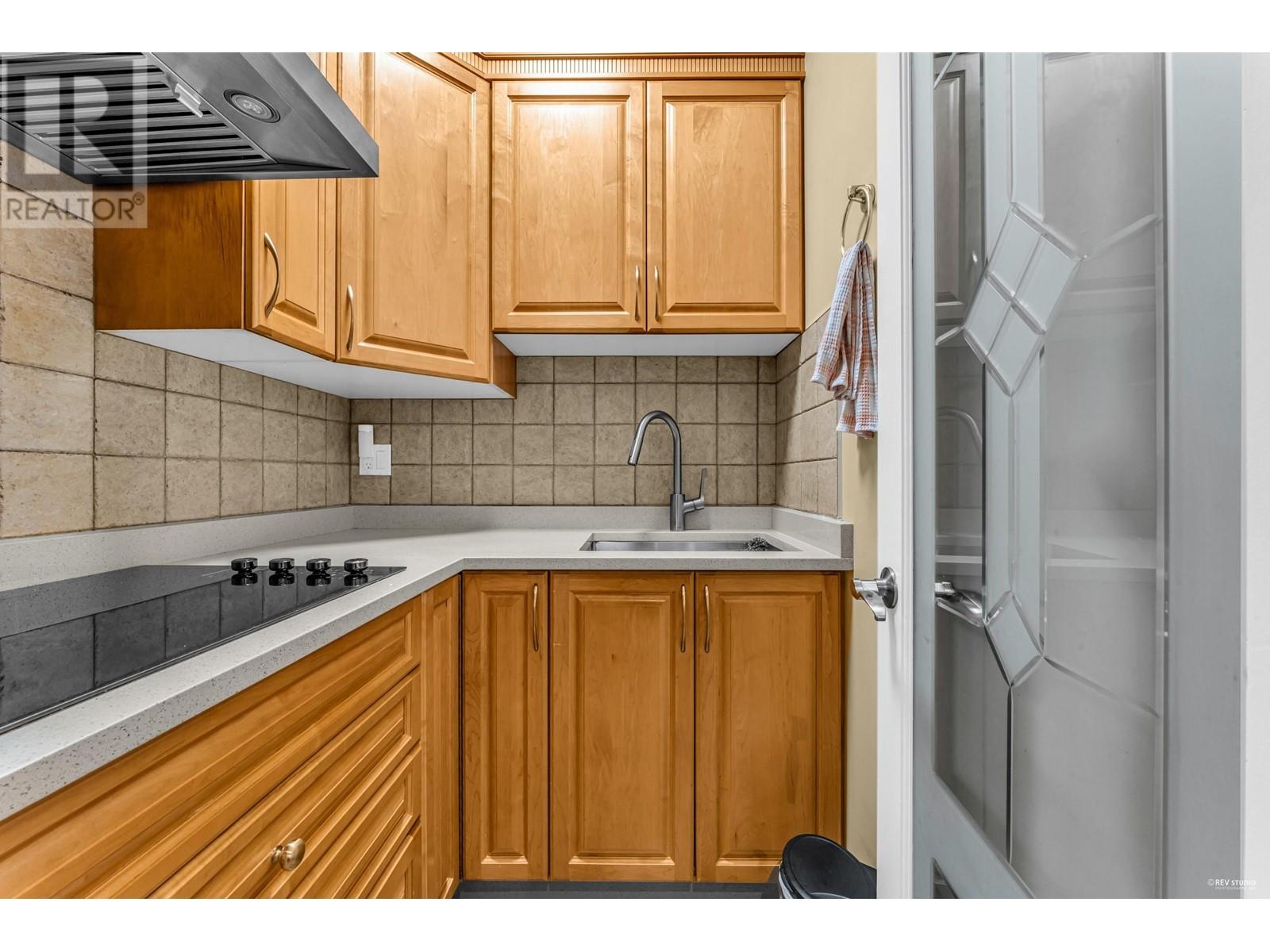 3950 Napier Street, Burnaby, British Columbia  V5C 3E9 - Photo 16 - R2821816