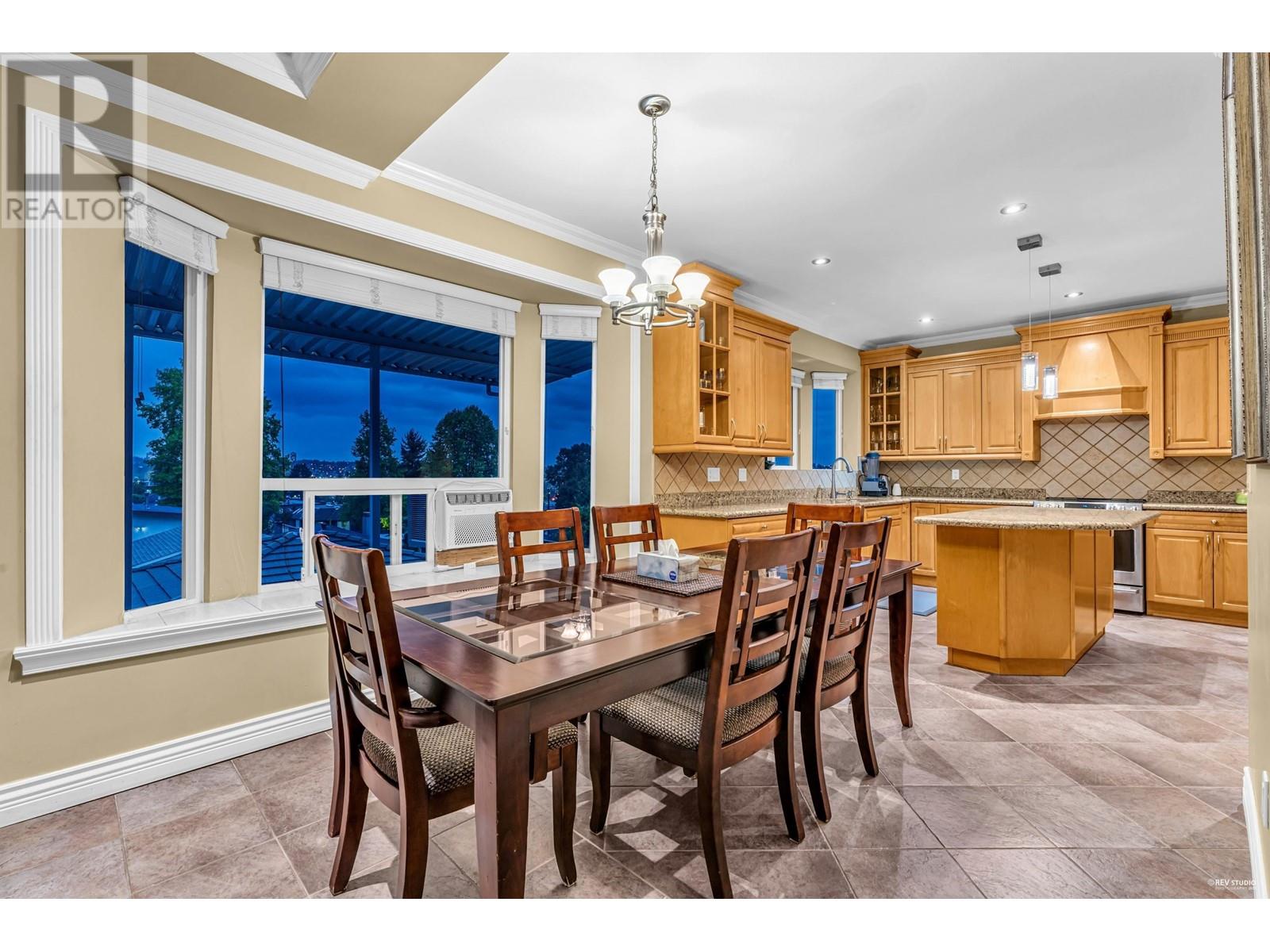 3950 Napier Street, Burnaby, British Columbia  V5C 3E9 - Photo 11 - R2821816