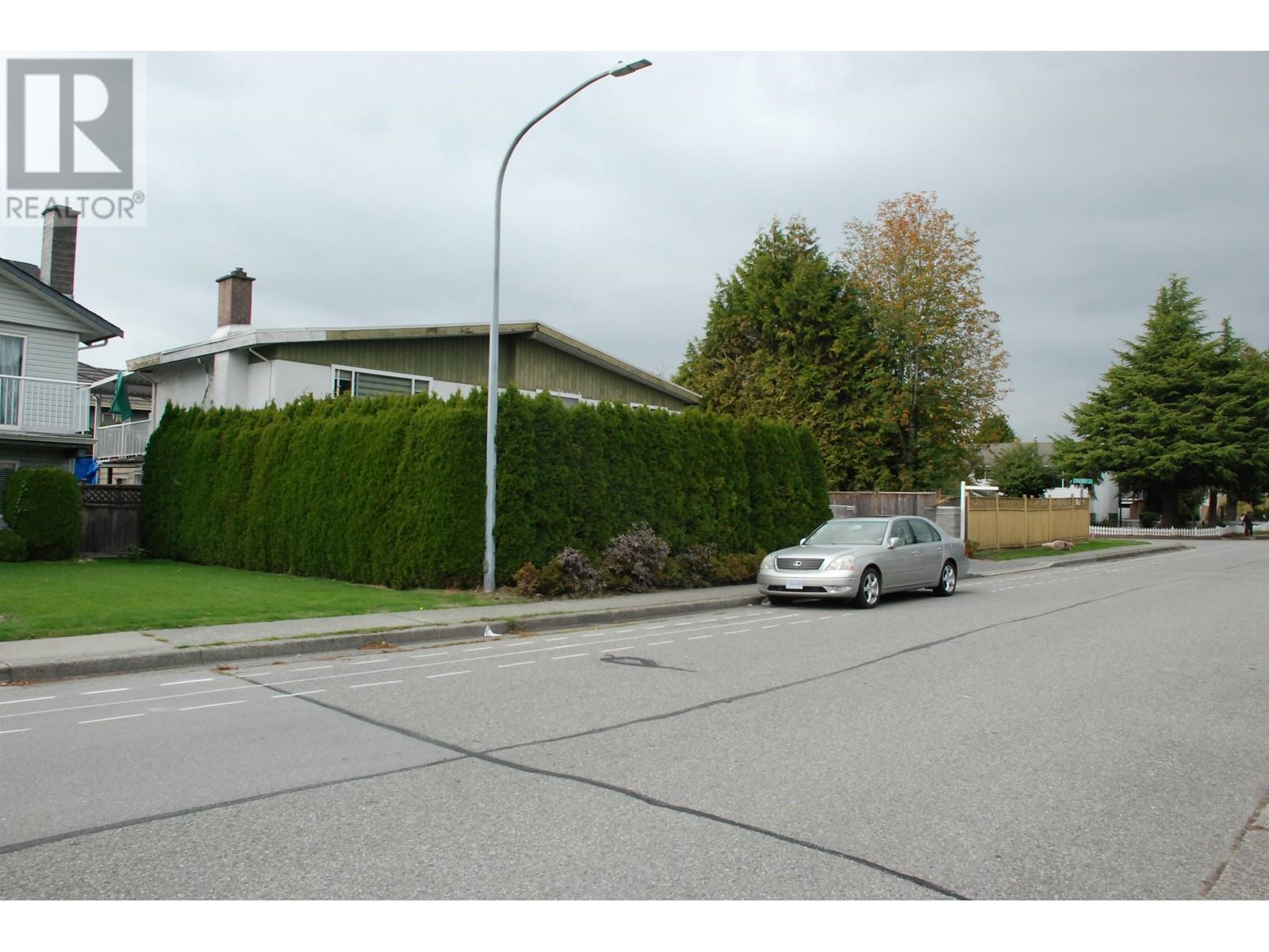 10591 Seaway Road, Richmond, British Columbia  V7A 4C6 - Photo 2 - R2822478