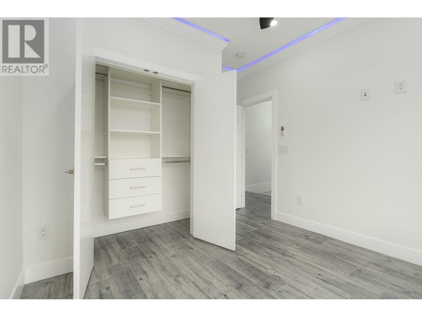 8054 16th Avenue, Burnaby, British Columbia  V3N 1R5 - Photo 14 - R2821901