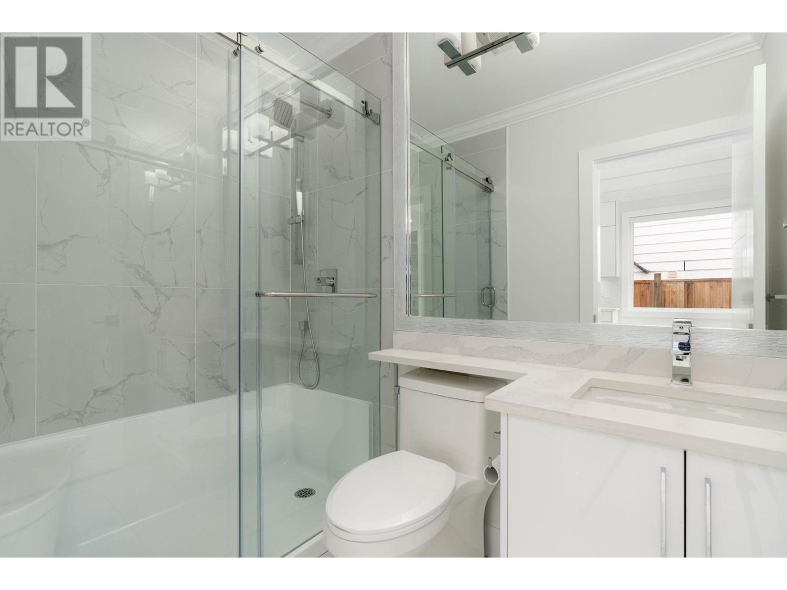 8054 16th Avenue, Burnaby, British Columbia  V3N 1R5 - Photo 10 - R2821901