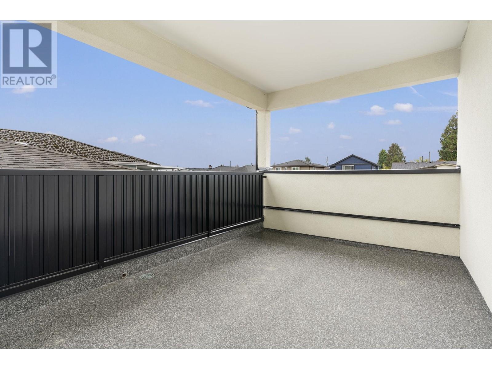 8054 16th Avenue, Burnaby, British Columbia  V3N 1R5 - Photo 12 - R2821901