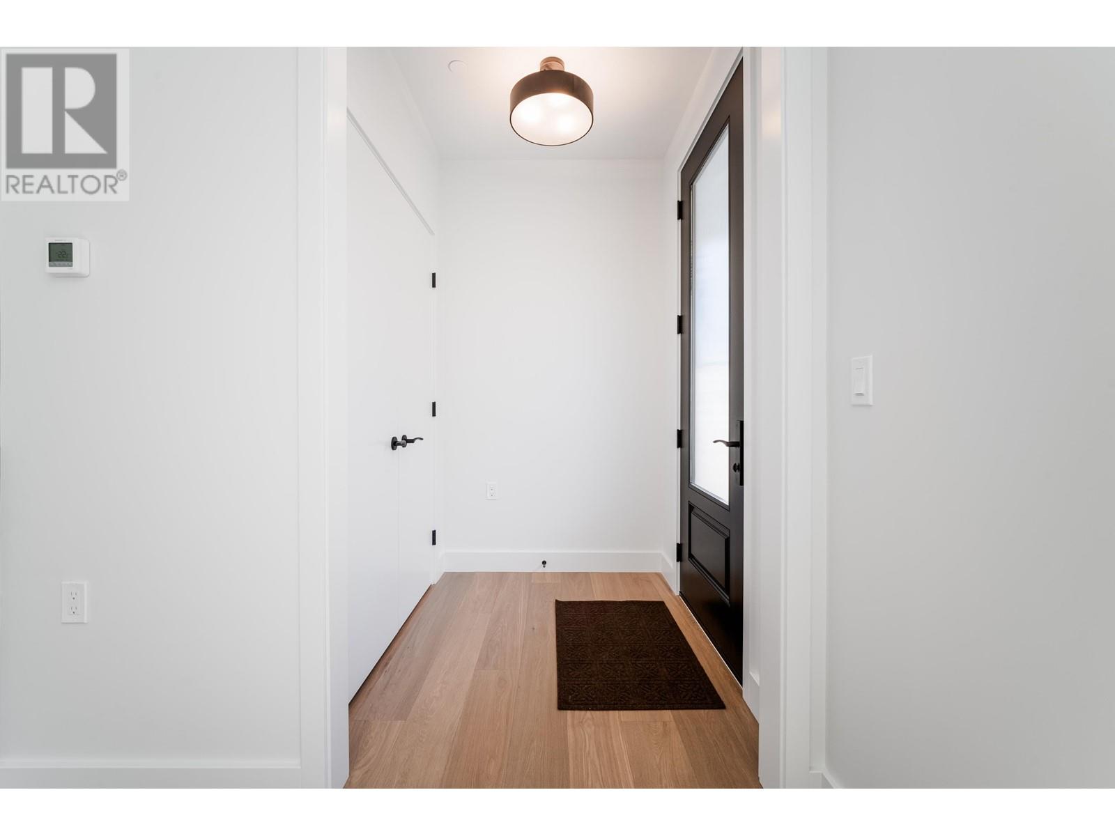 1138 E 26th Avenue, Vancouver, British Columbia  V5V 2J7 - Photo 6 - R2822588