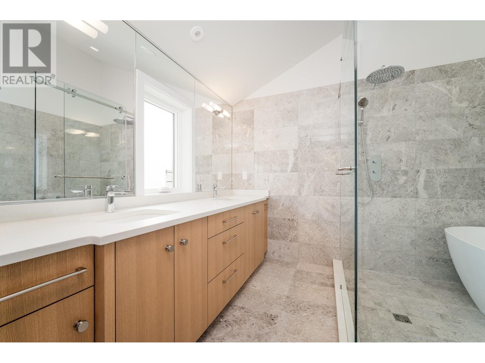 1136 E 26th Avenue, Vancouver, British Columbia  V5V 2J7 - Photo 30 - R2822592