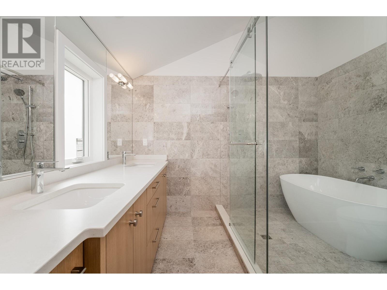 1136 E 26th Avenue, Vancouver, British Columbia  V5V 2J7 - Photo 31 - R2822592