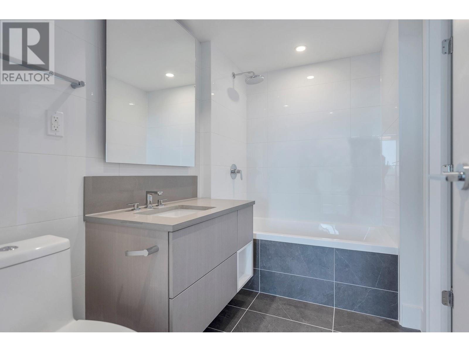 1104 1632 Lions Gate Lane, North Vancouver, British Columbia  V7P 3B4 - Photo 14 - R2822599
