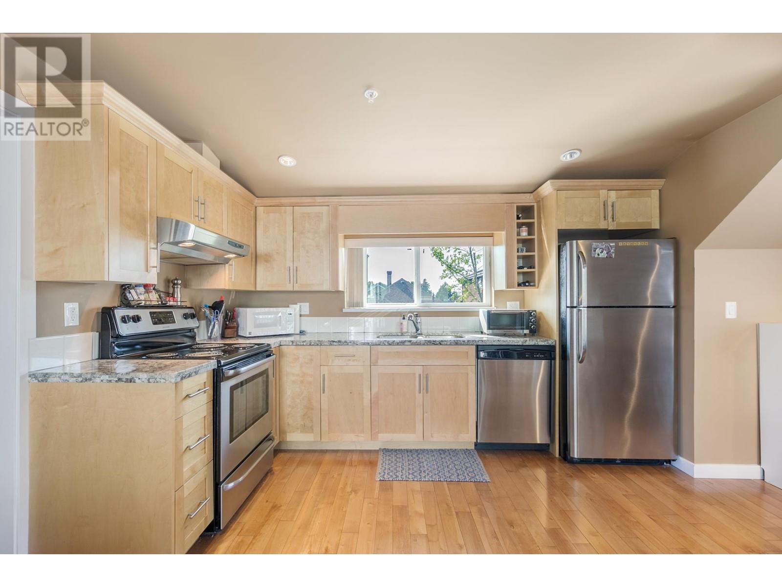 4826 Slocan Street, Vancouver, British Columbia  V5R 2A3 - Photo 29 - R2822557