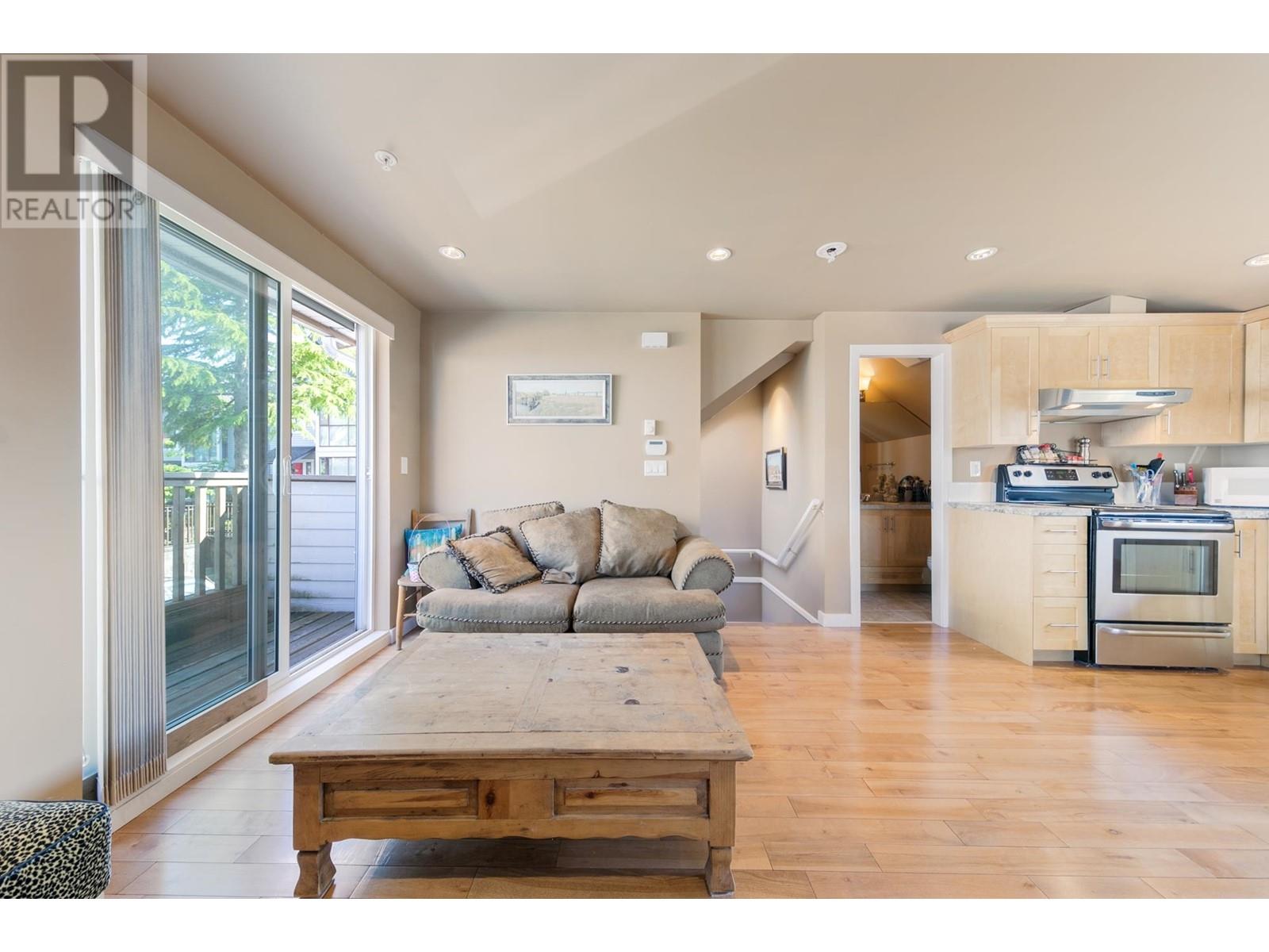 4826 Slocan Street, Vancouver, British Columbia  V5R 2A3 - Photo 31 - R2822557